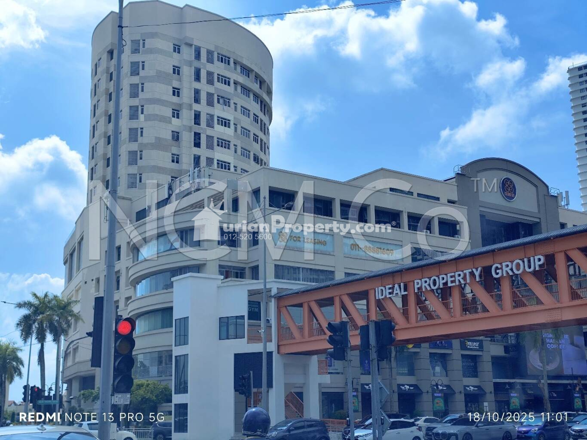 Shop For Auction at Island Plaza