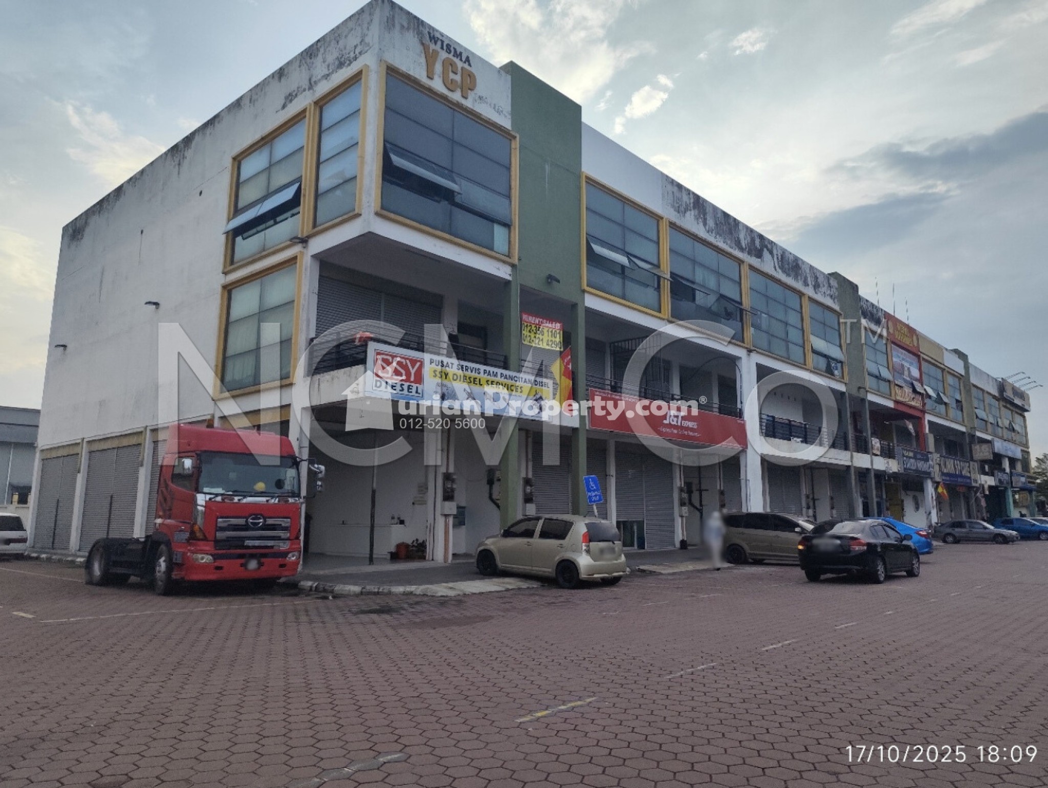 Detached Factory For Auction at Pusat Perniagaan Helikonia