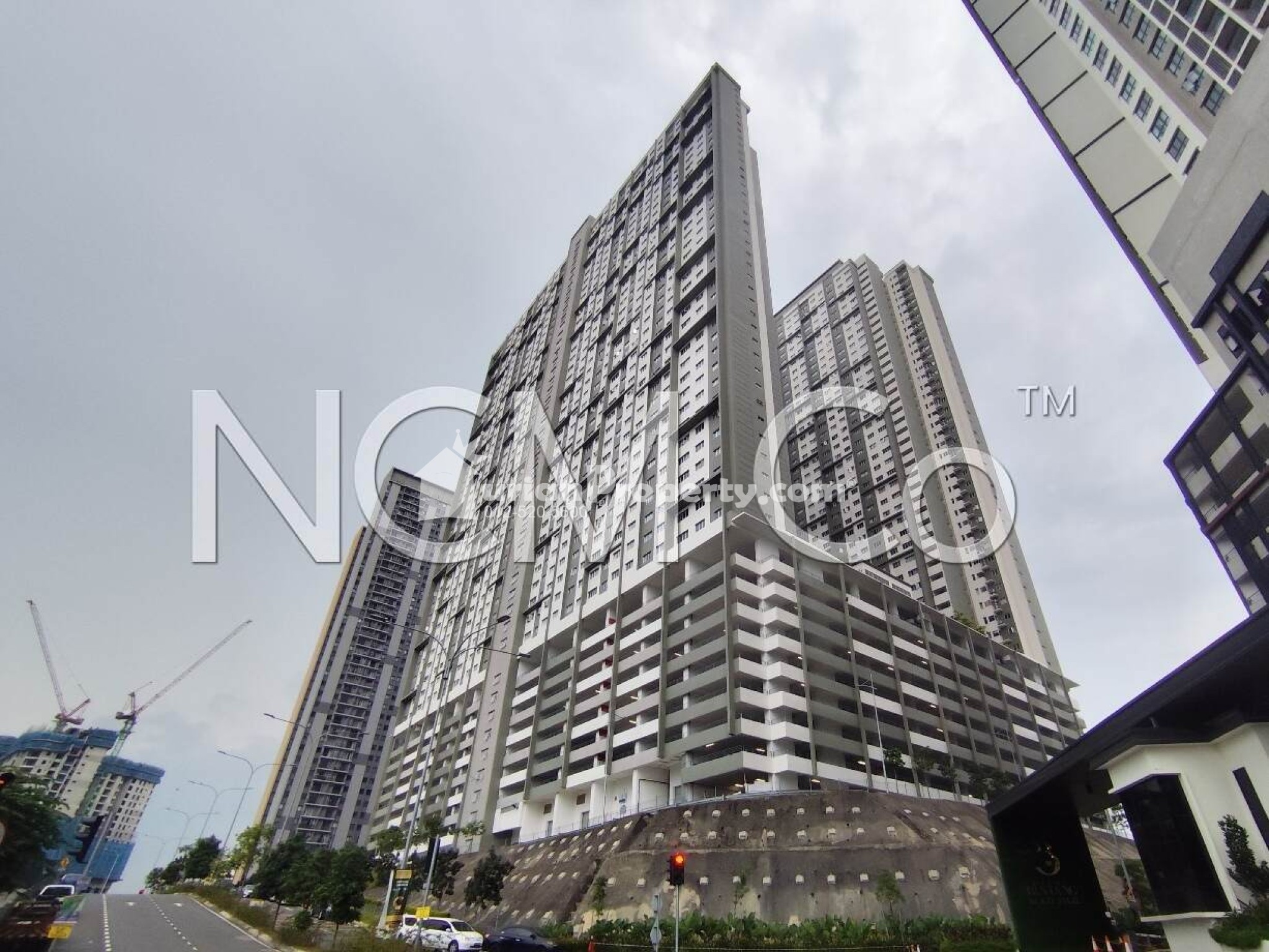 Apartment For Auction at Mercu Jalil