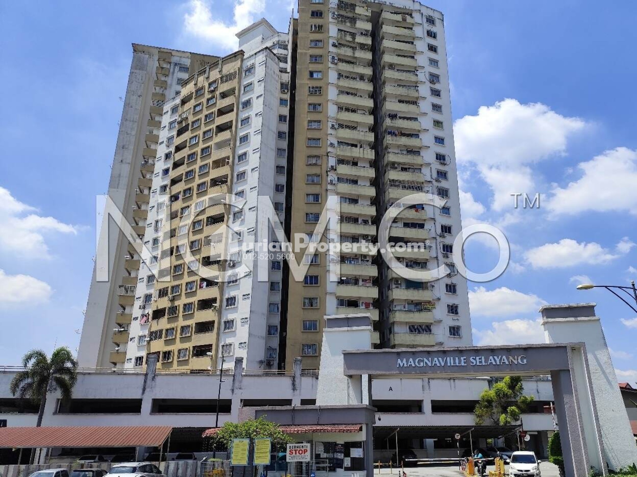 Condo For Auction at Magna Ville