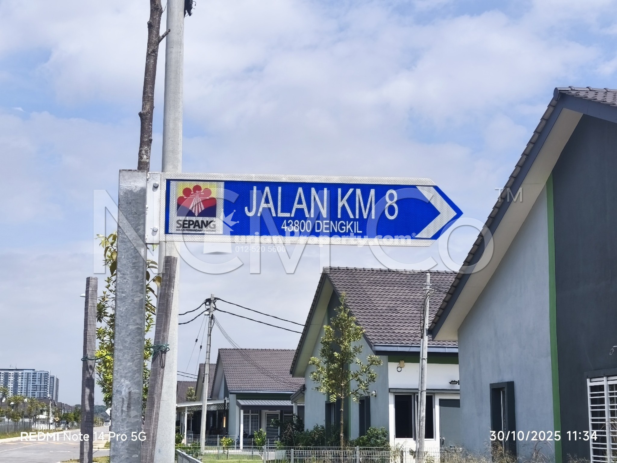 Terrace House For Auction at Kita Mekar