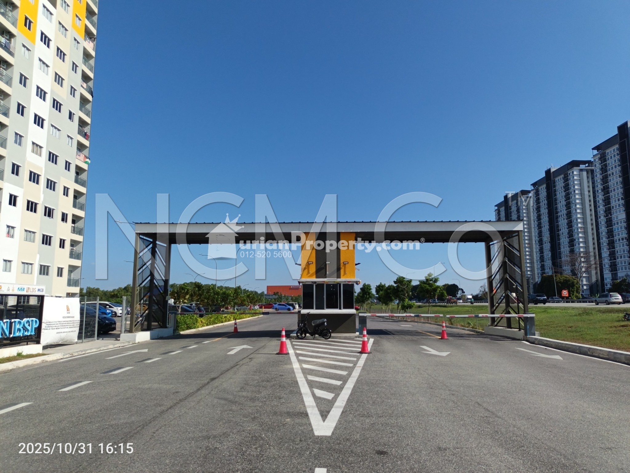 Apartment For Auction at Idaman BSP Apartment