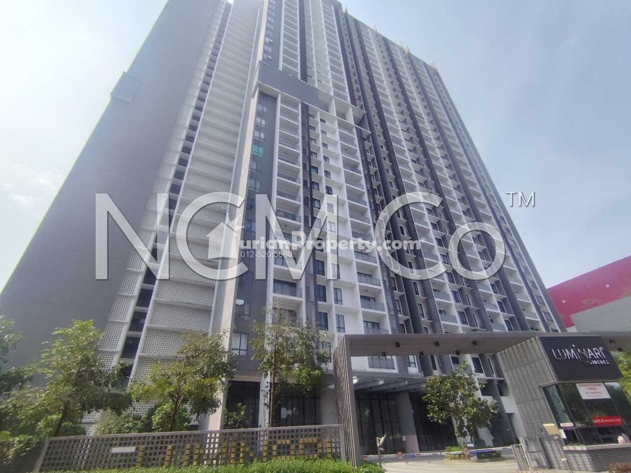 Apartment For Auction at Luminari @ Harbour Place