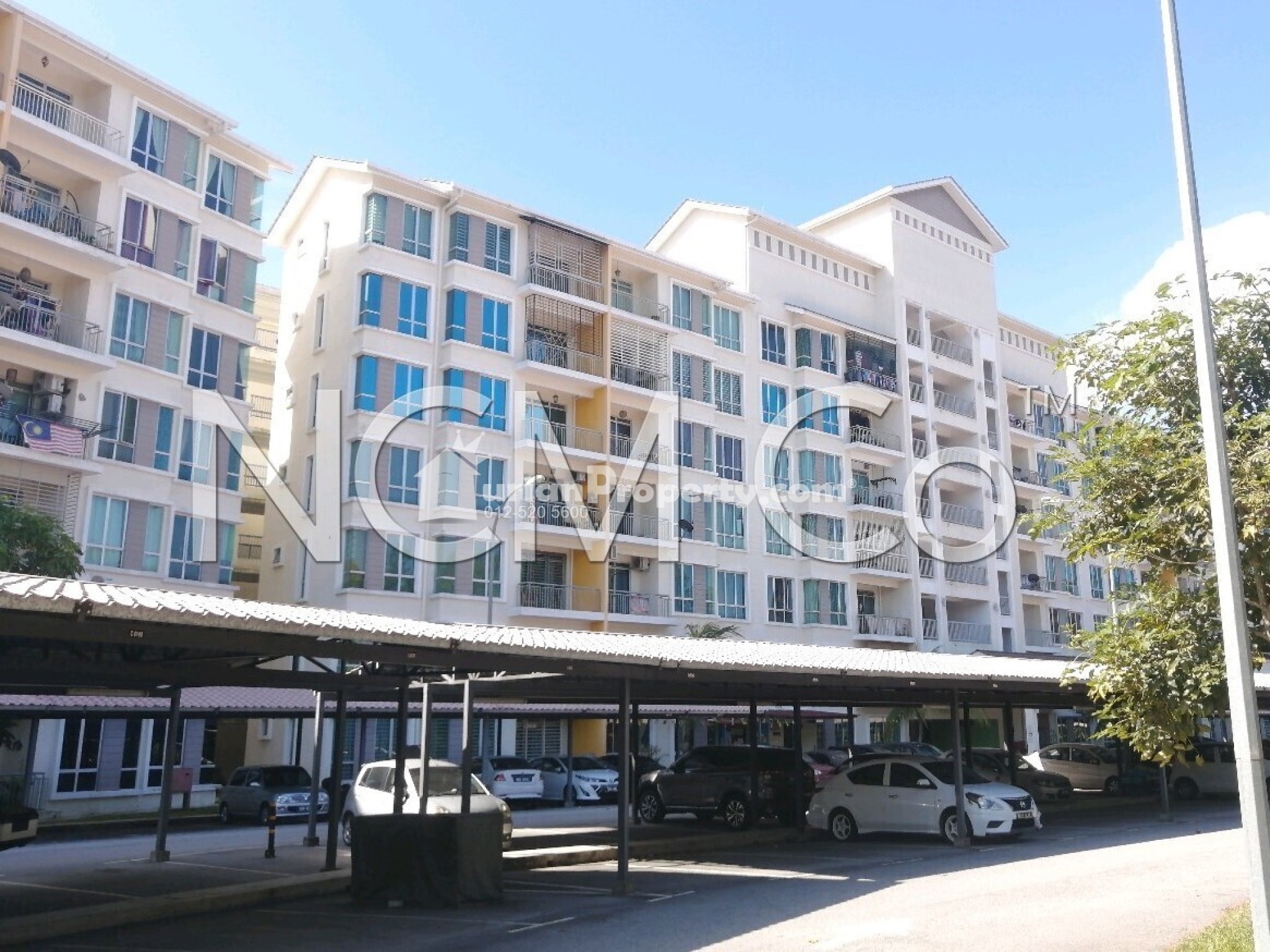 Apartment For Auction at Desajaya Villa