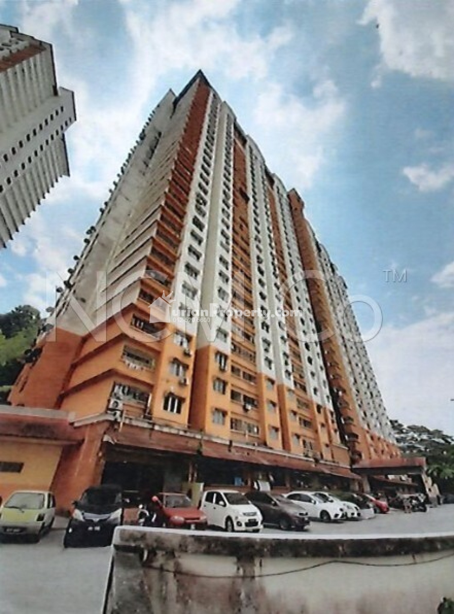Apartment For Auction at Flora Damansara Apartment