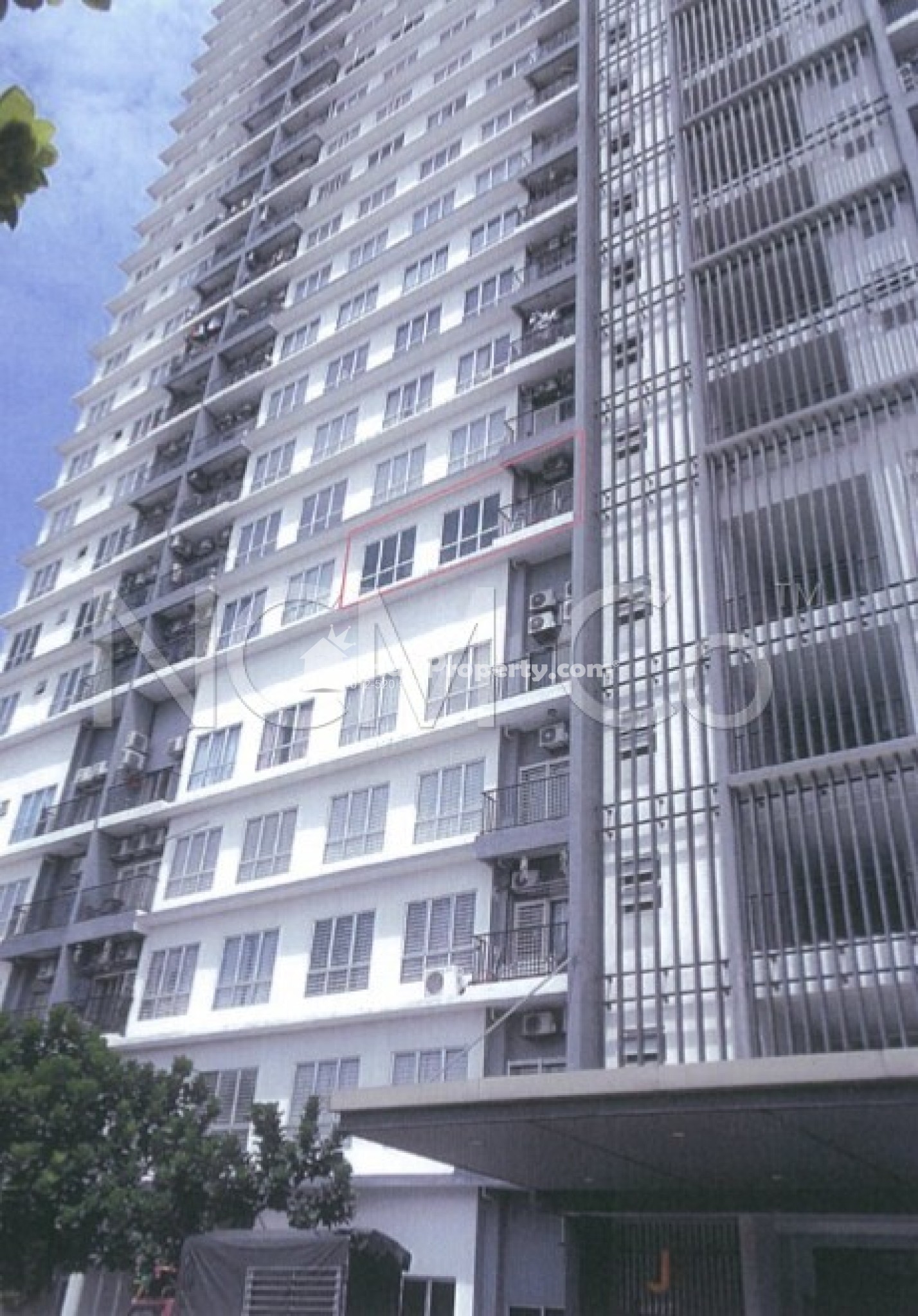 Serviced Residence For Auction at BSP 21