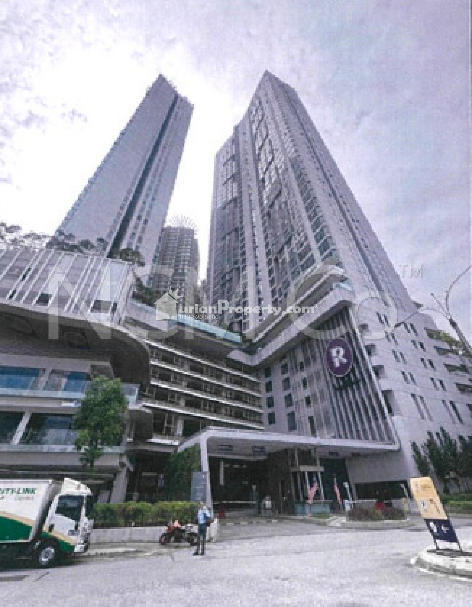 Serviced Residence For Auction at The Robertson