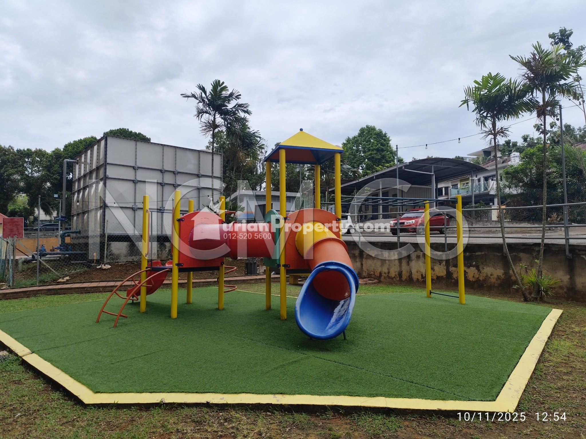 Condo For Auction at Ria Prima