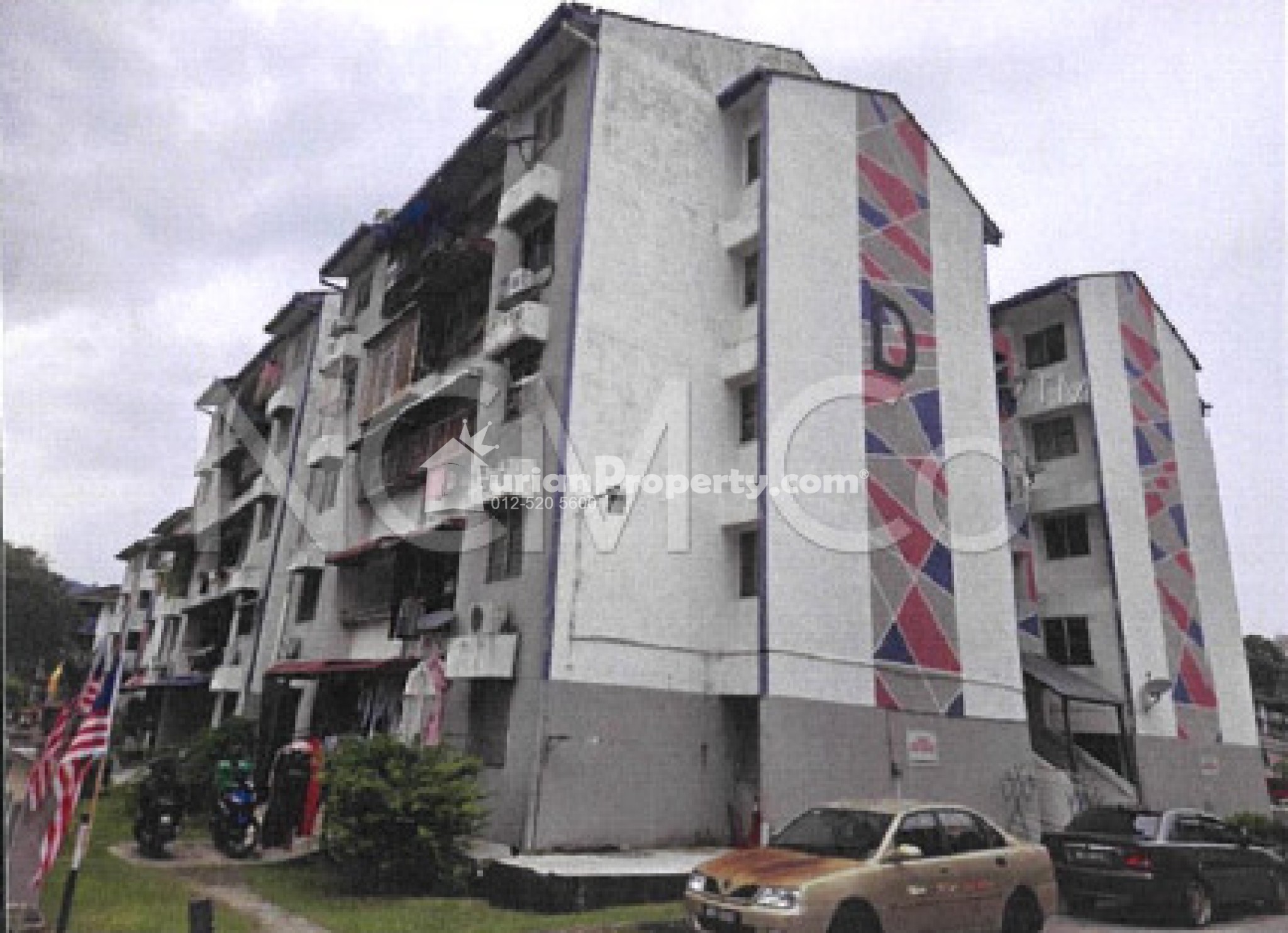 Apartment For Auction at Taman Pinggiran