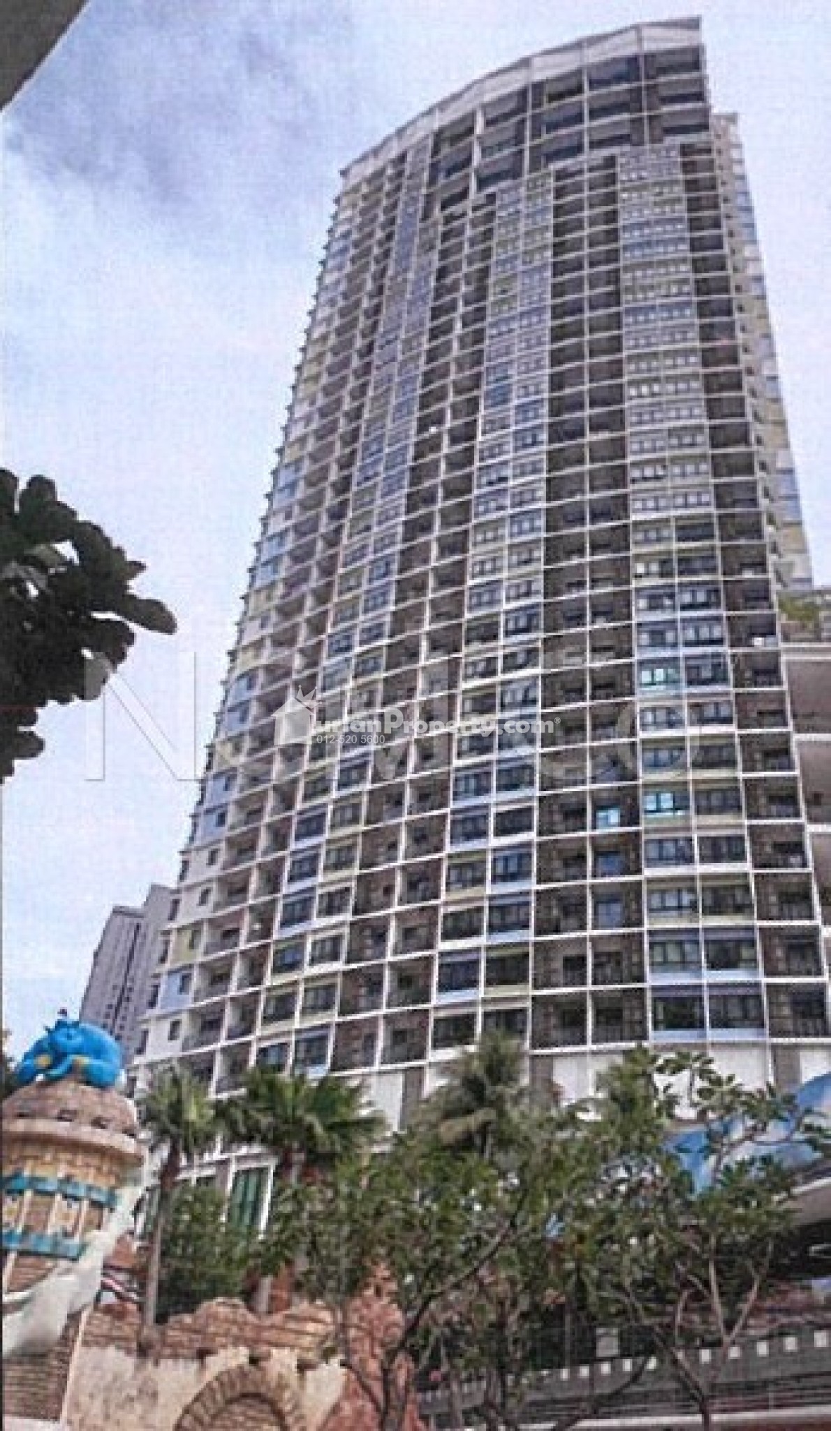 SOHO For Auction at I-Suite