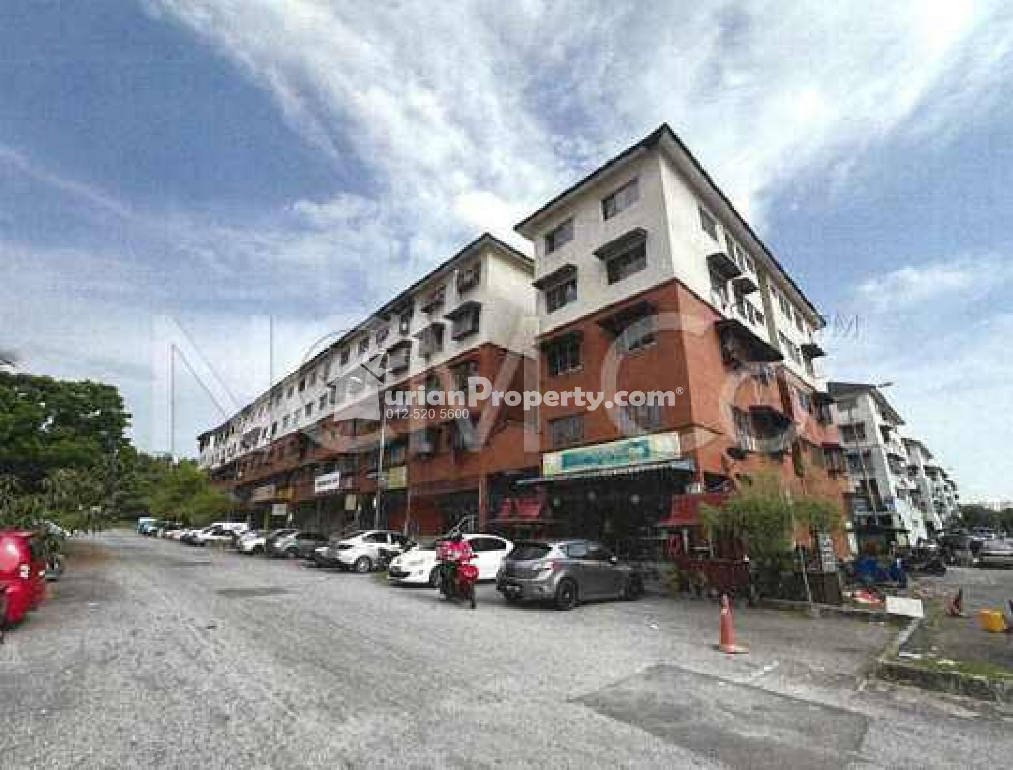 Apartment For Auction at Pangsapuri Putra Raya