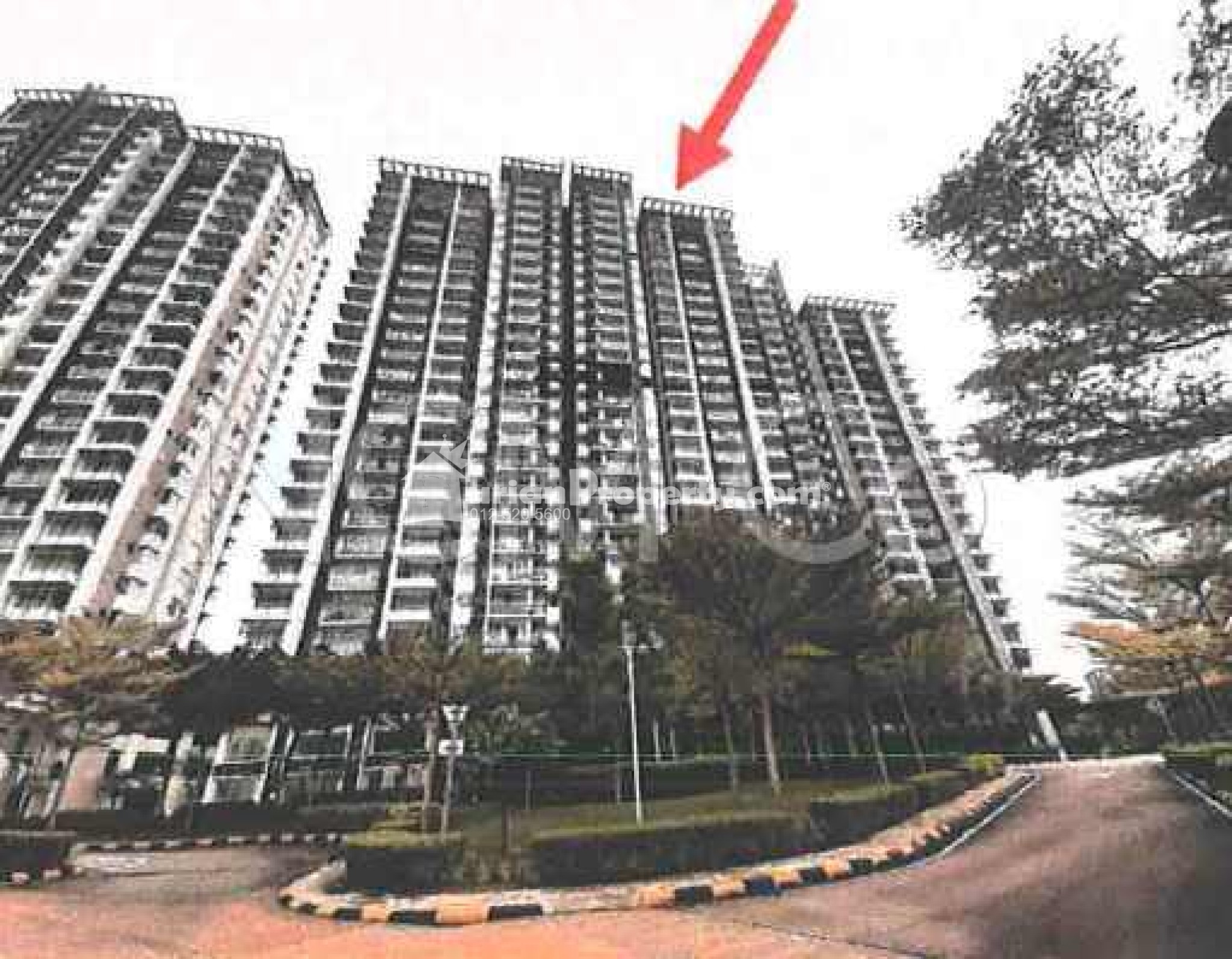 Apartment For Auction at Dwiputra Residences