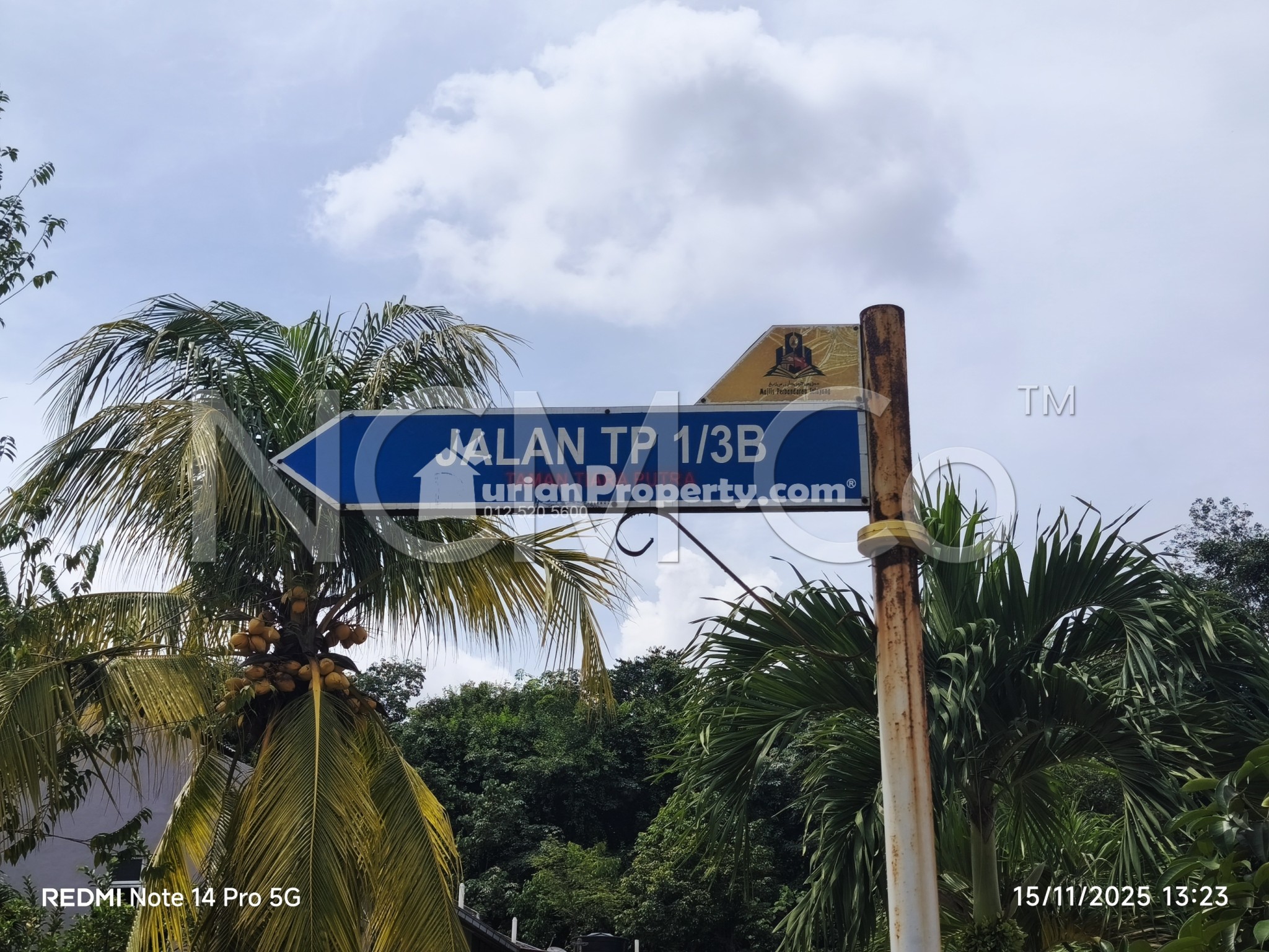 Terrace House For Auction at Tiara Putra