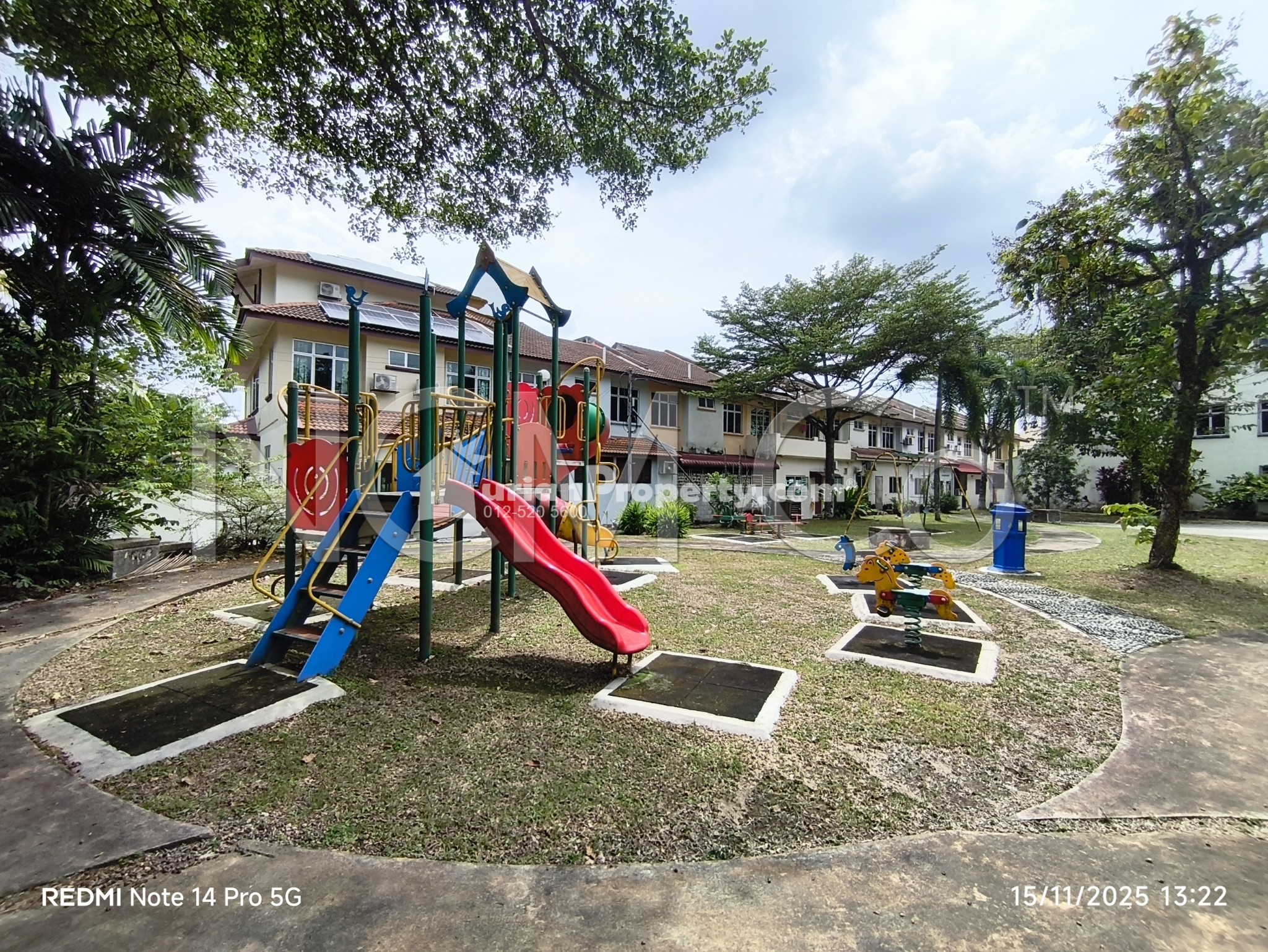 Terrace House For Auction at Tiara Putra