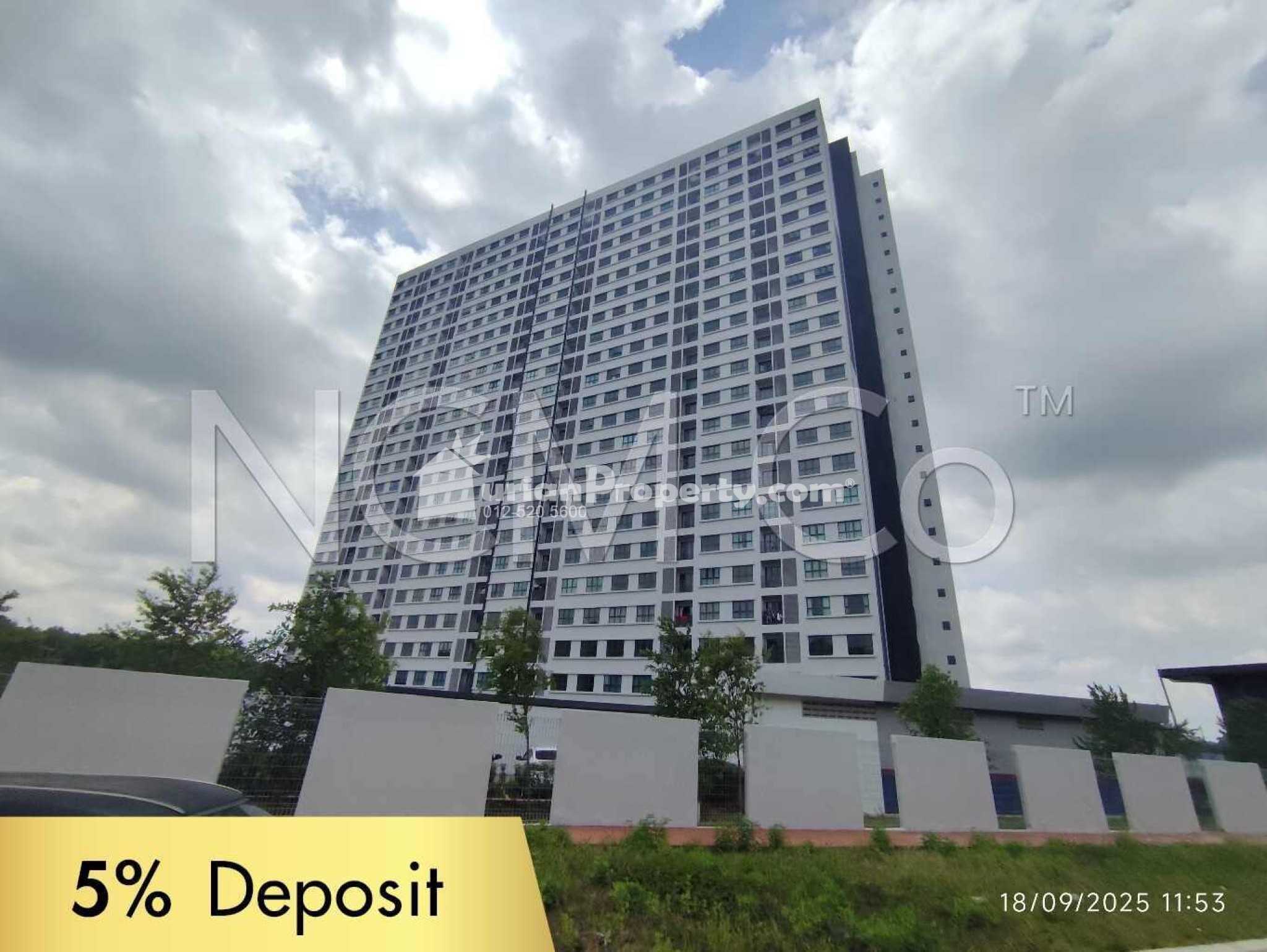Condo For Auction at Armani Residence Sg Long