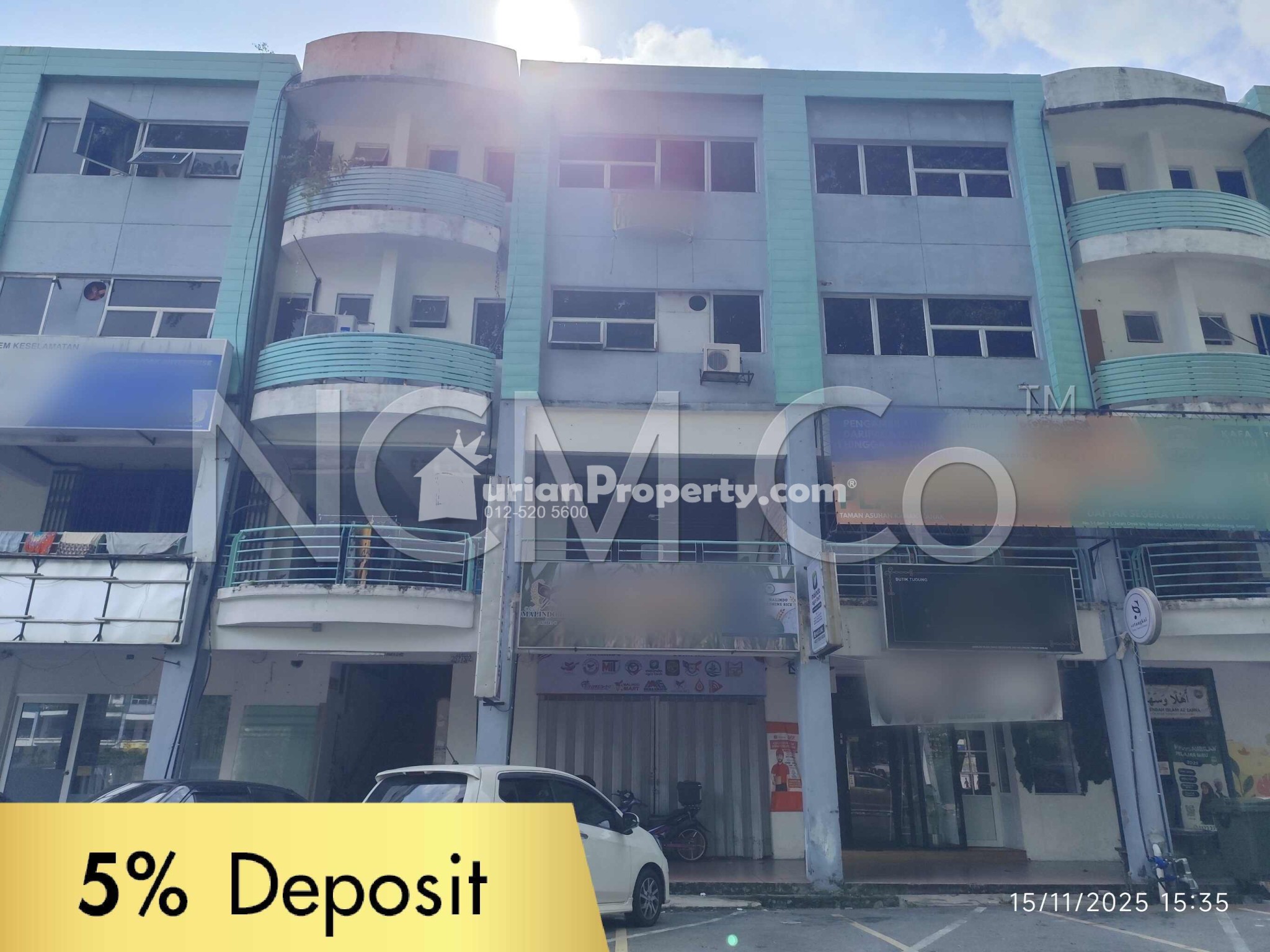 Shop For Auction at Bandar Country Homes