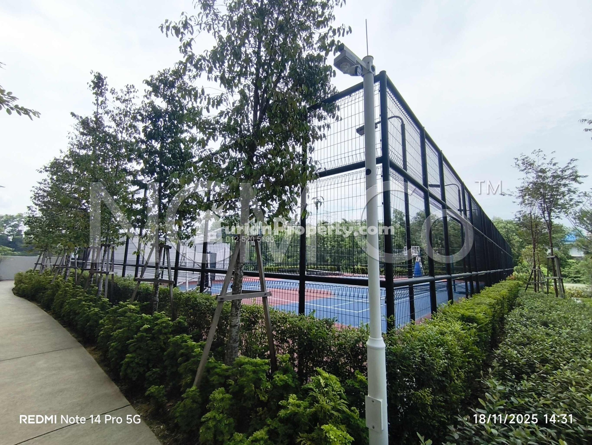 Condo For Auction at Emerald Hills