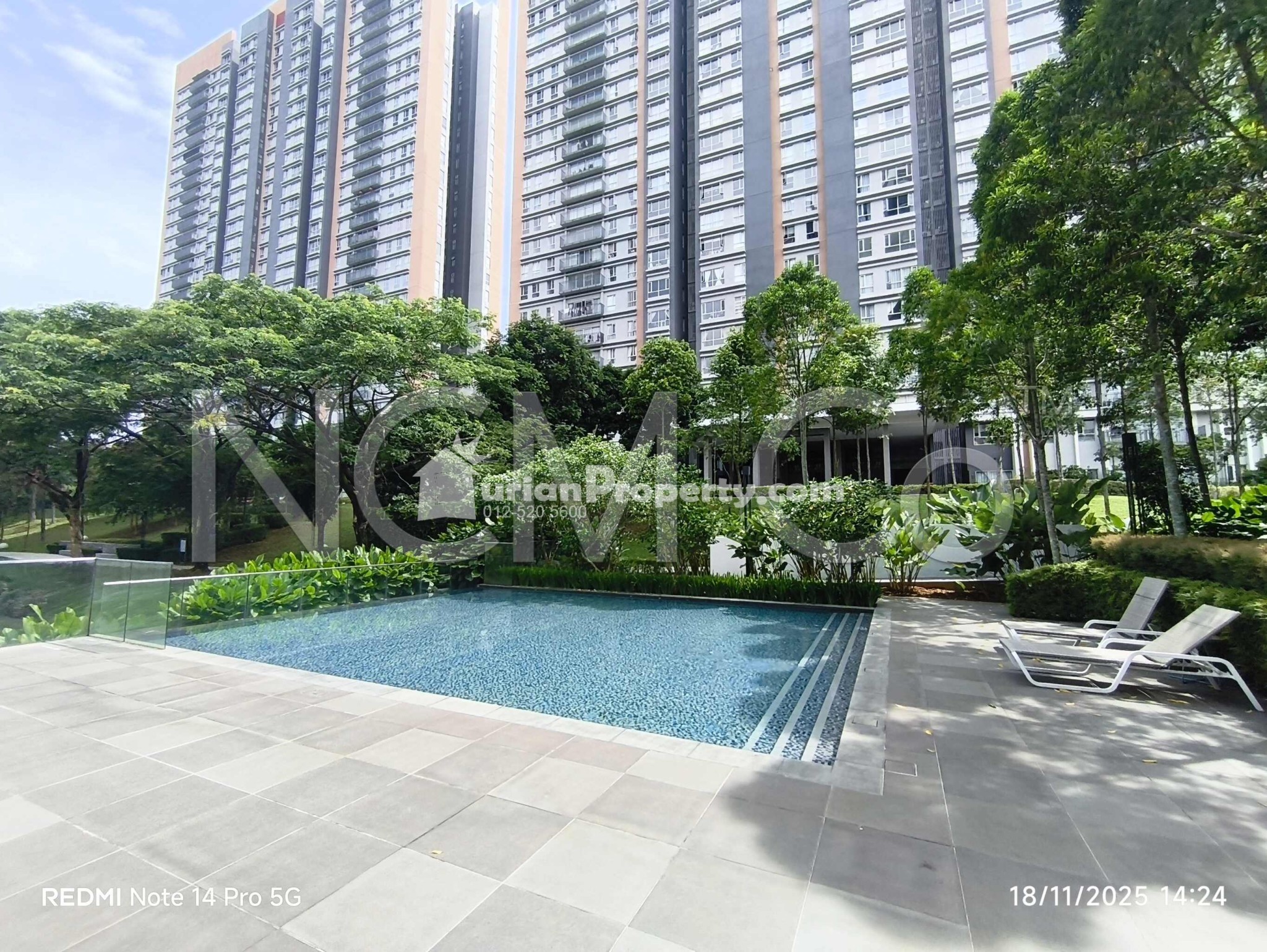 Condo For Auction at Emerald Hills