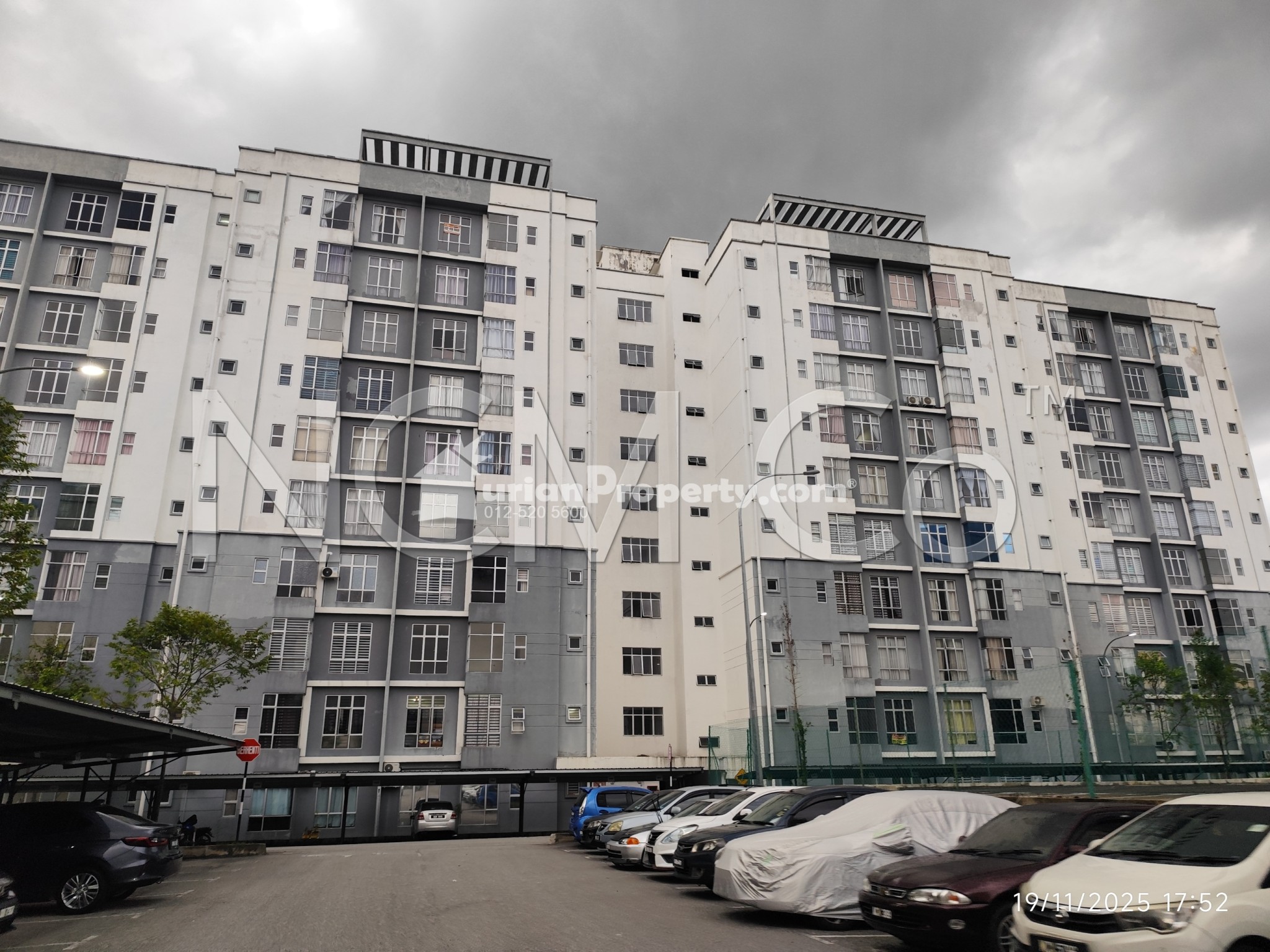 Apartment For Auction at Apartment Casa Klebang 1