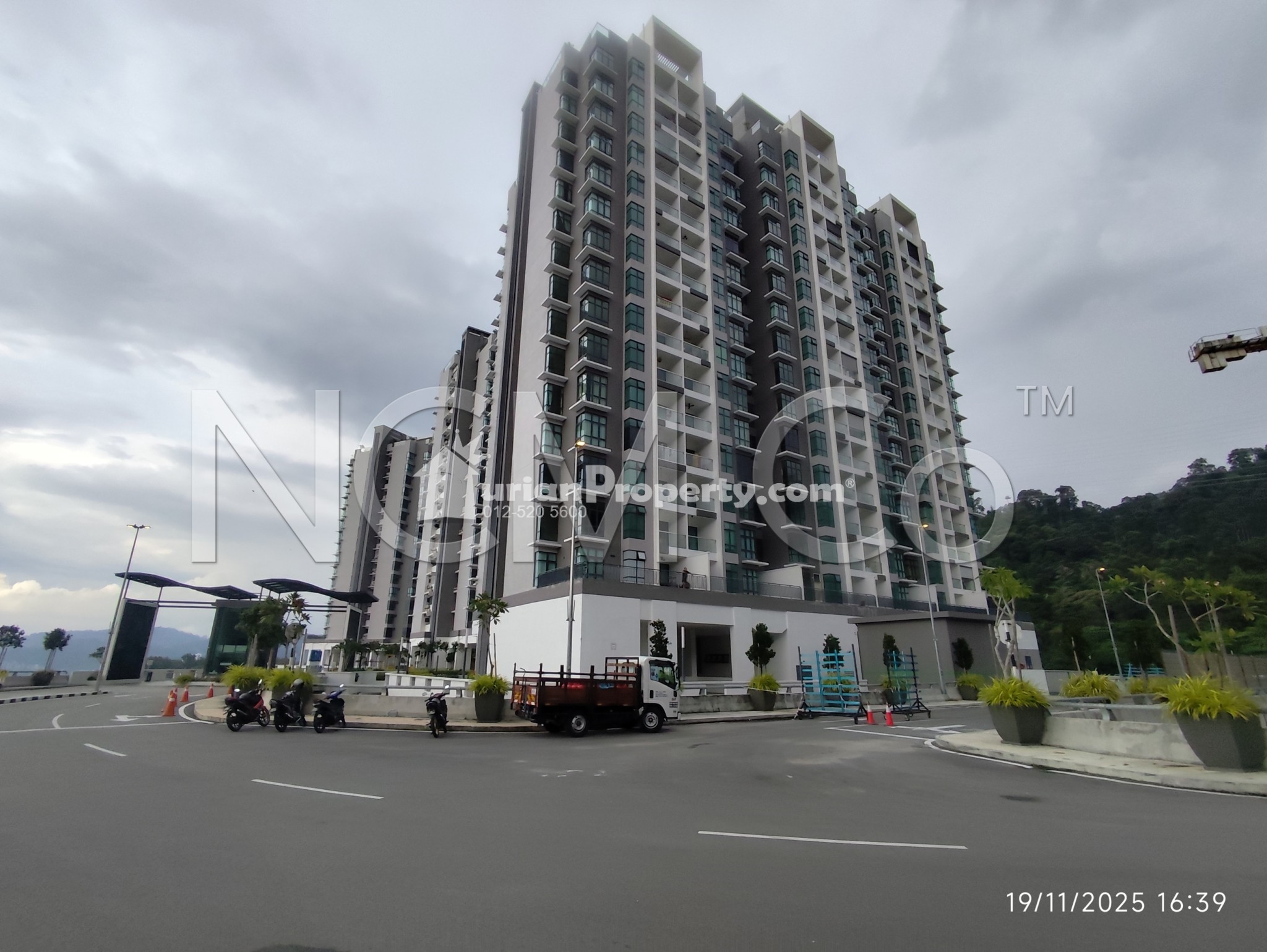 Condo For Auction at Brezza Hill