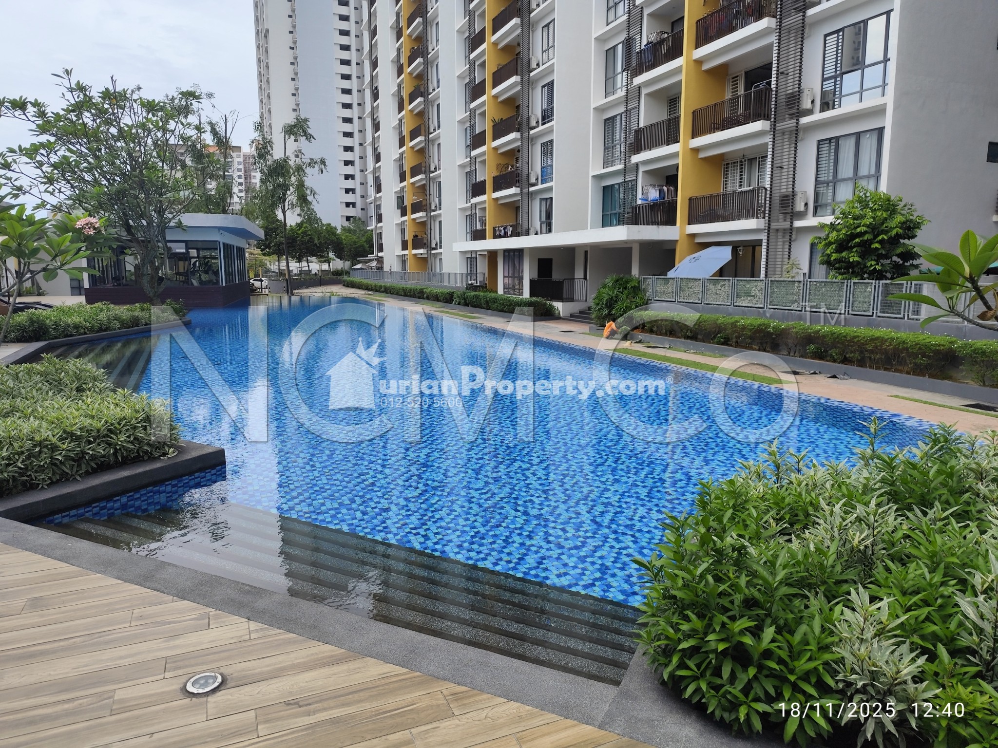 Condo For Auction at Oasis 2 Residence