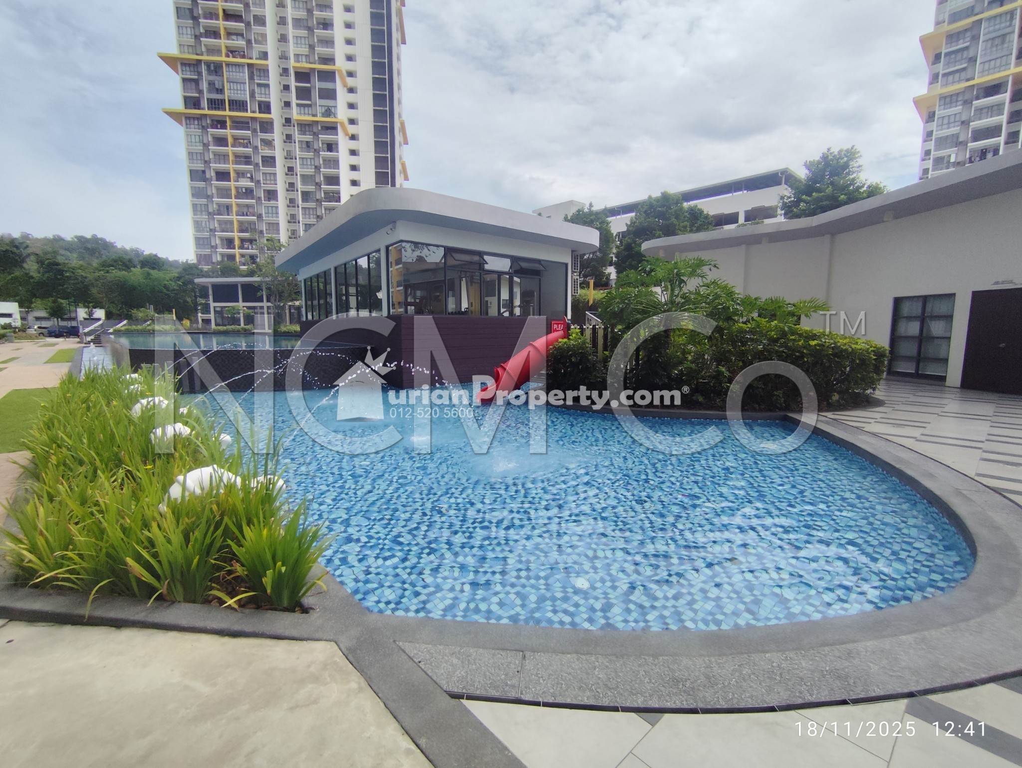 Condo For Auction at Oasis 2 Residence