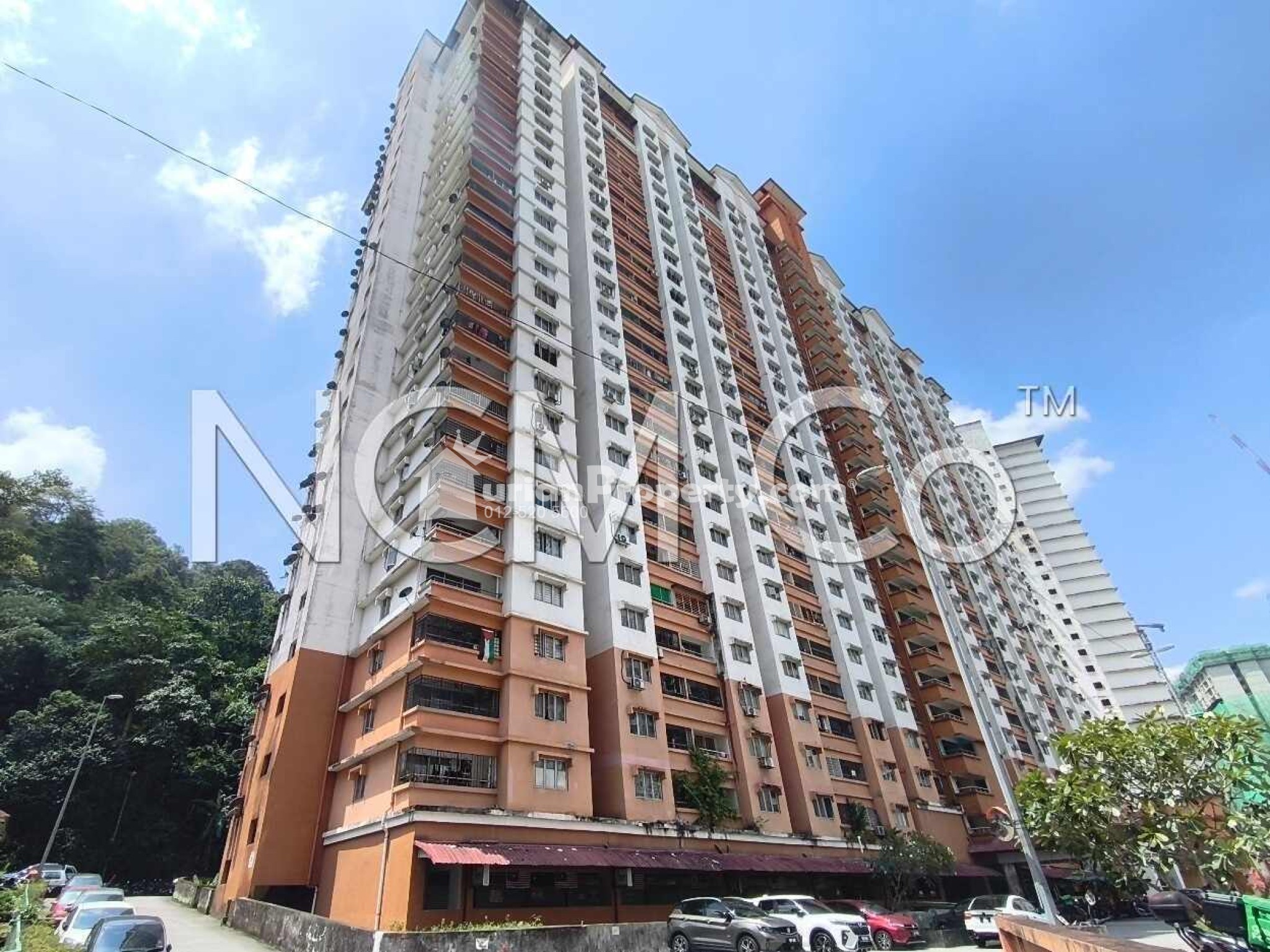 Apartment For Auction at Flora Damansara Apartment