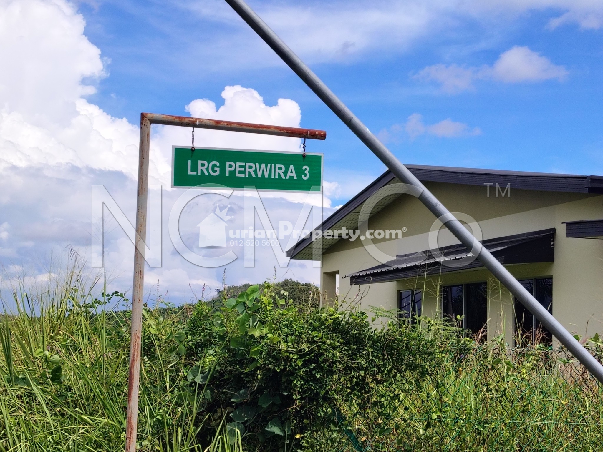 Terrace House For Auction at Taman Perwira Biah
