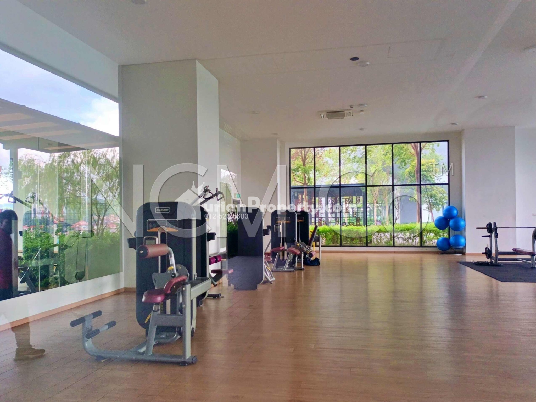 Serviced Residence For Auction at Emporis