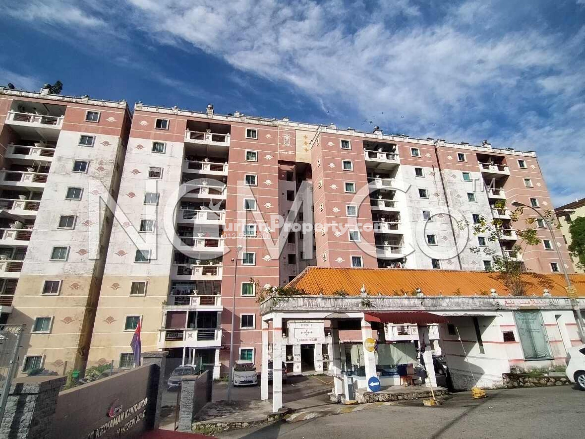 Apartment For Auction at Larkin Indah