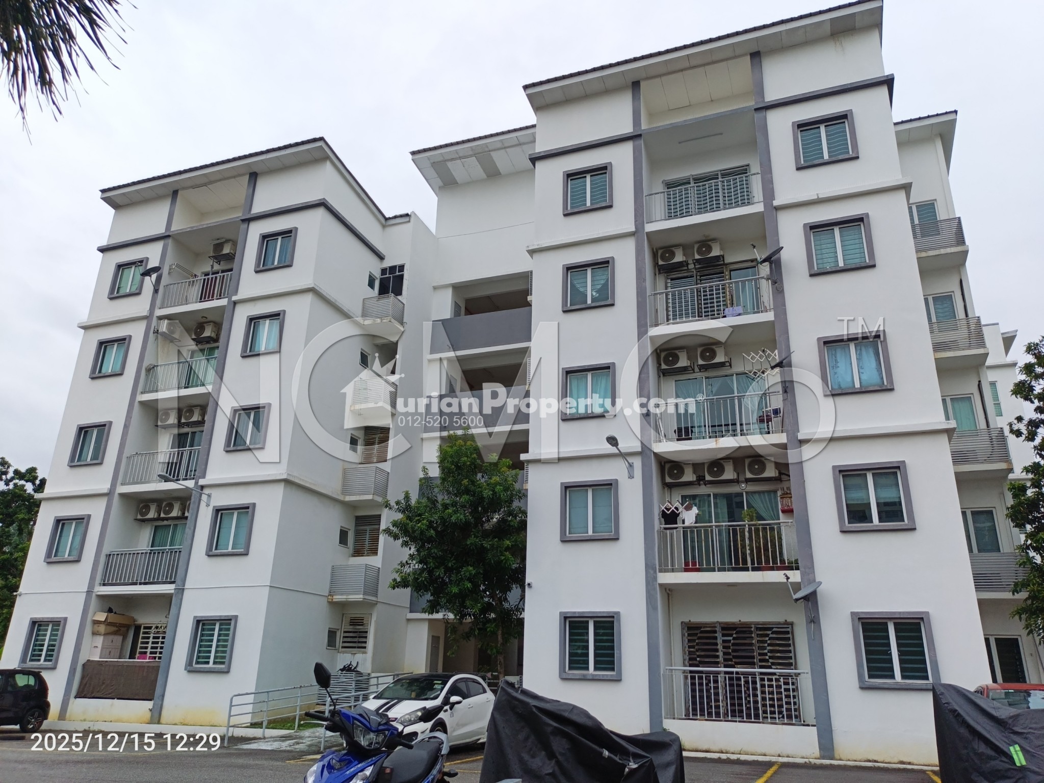 Apartment For Auction at Impian Titanium