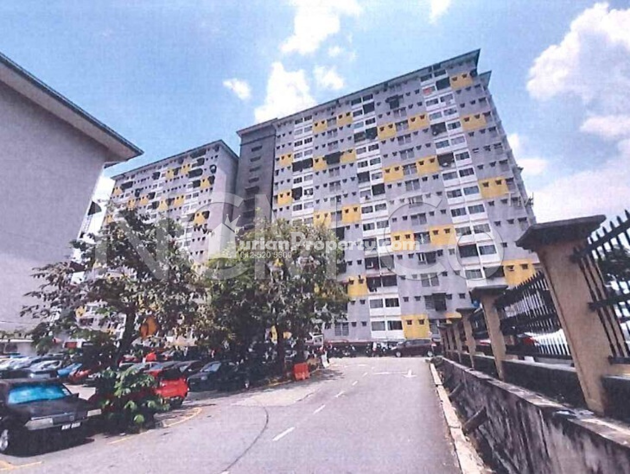 Flat For Auction at Perumahan Pantai Permai