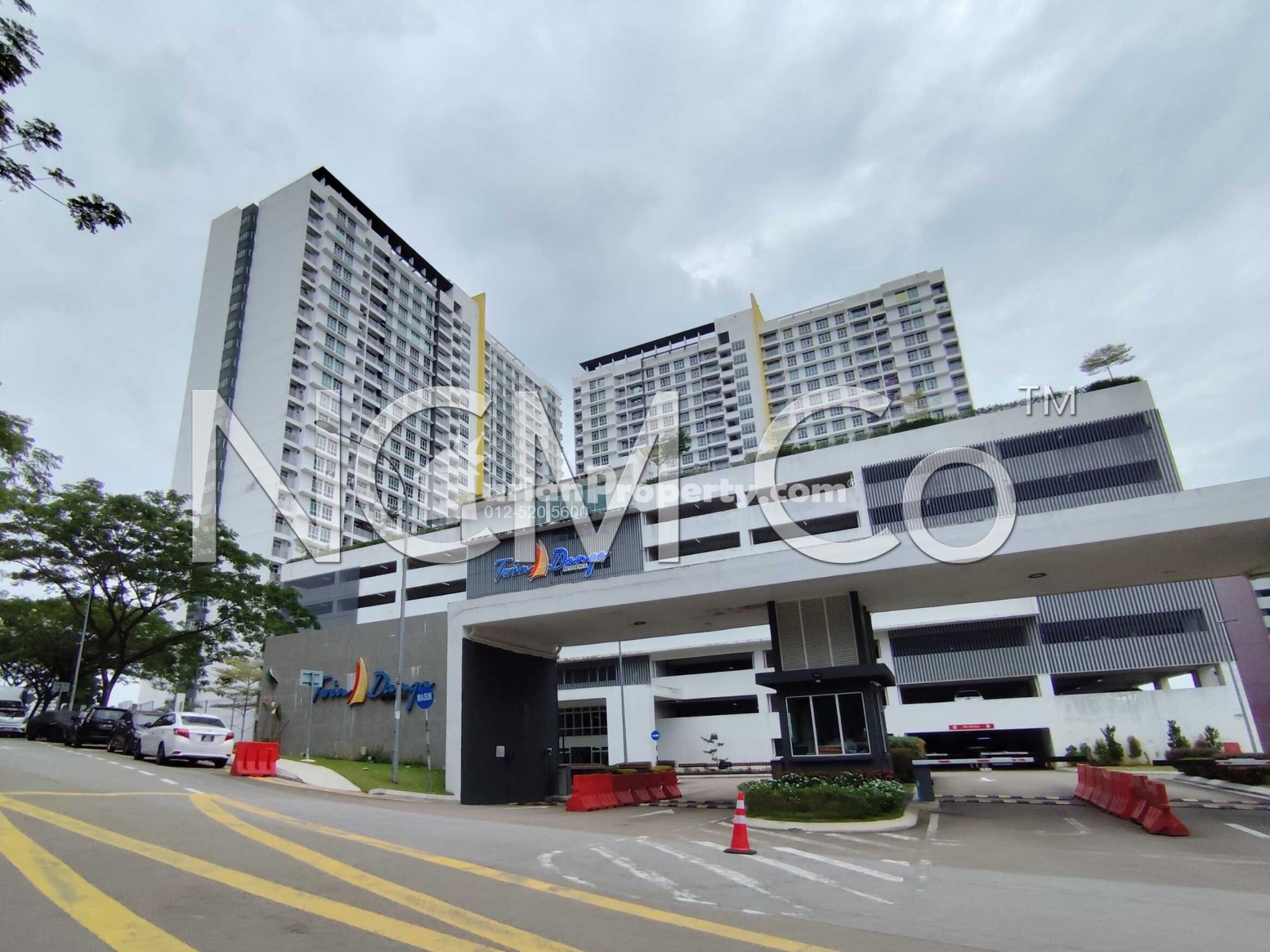 Serviced Residence For Auction at Twin Danga Residence