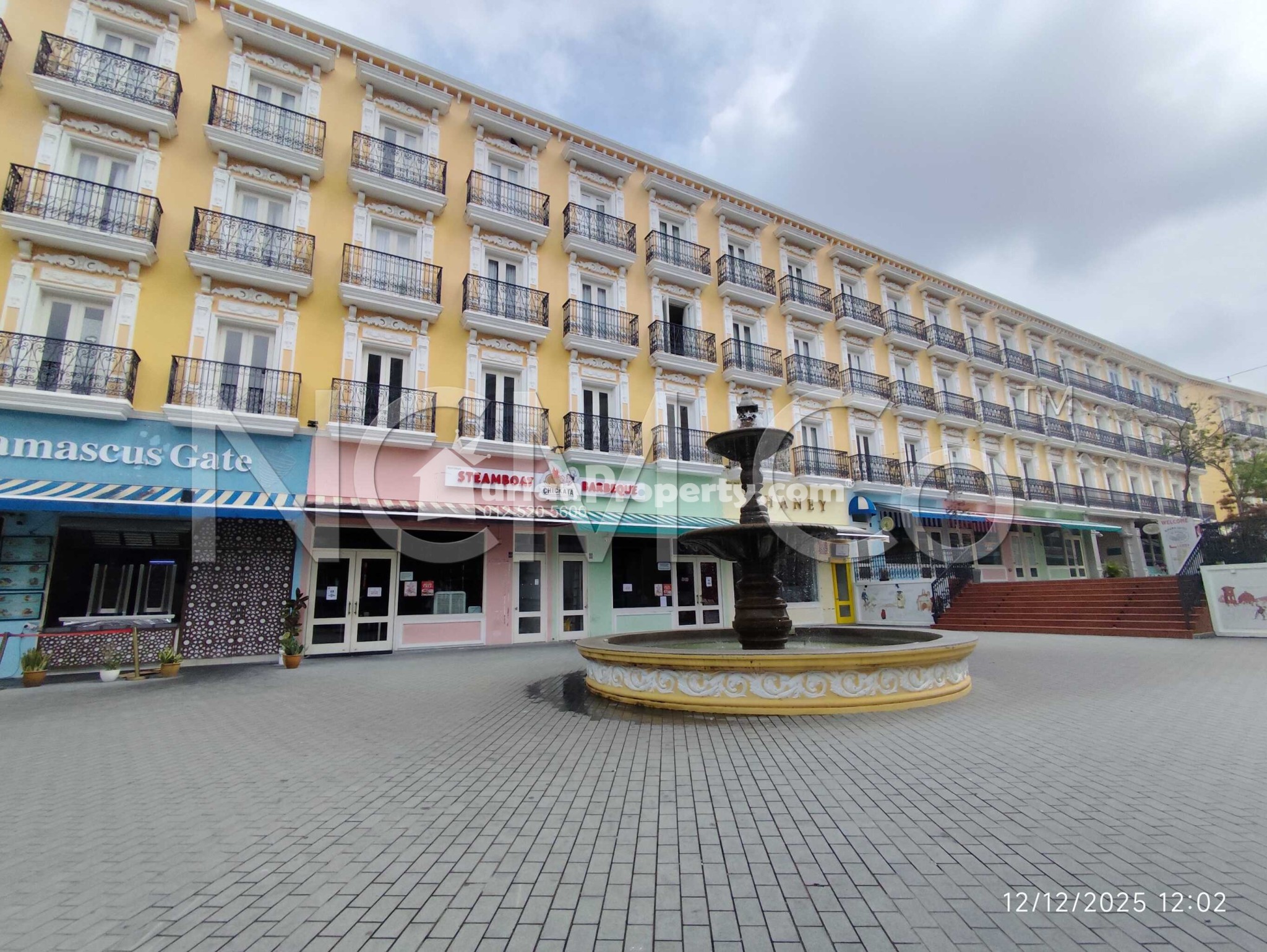 Retail Space For Auction at Pulau Melaka