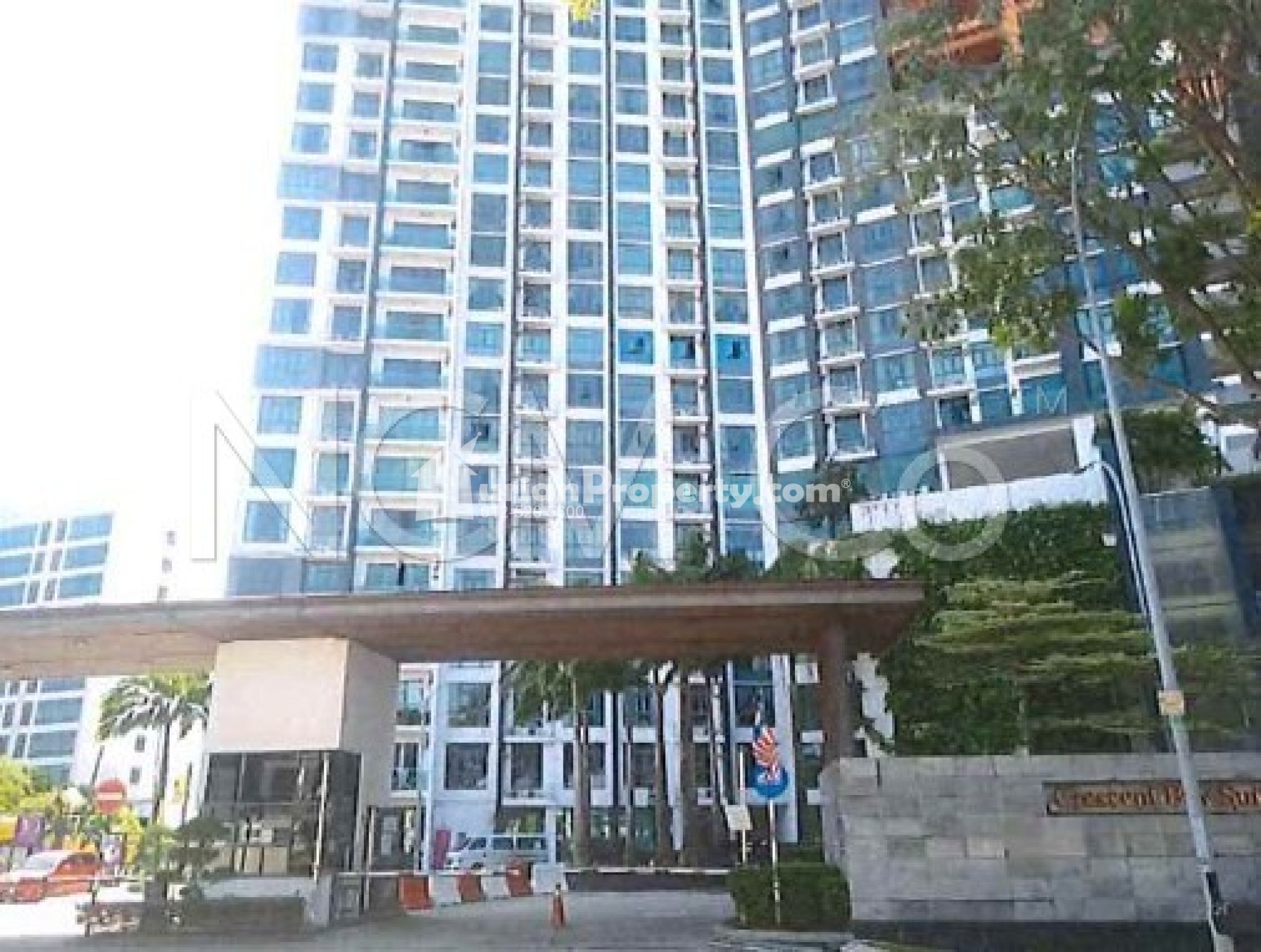 Serviced Residence For Auction at Crescent Bay Suites