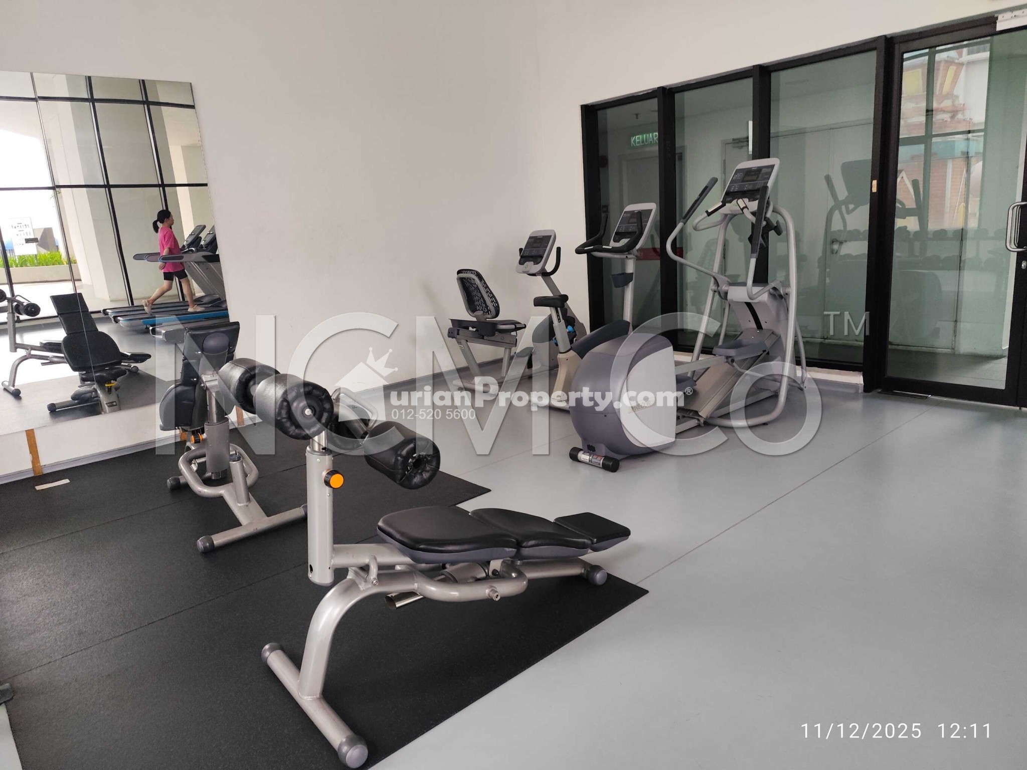 SOHO For Auction at i Soho