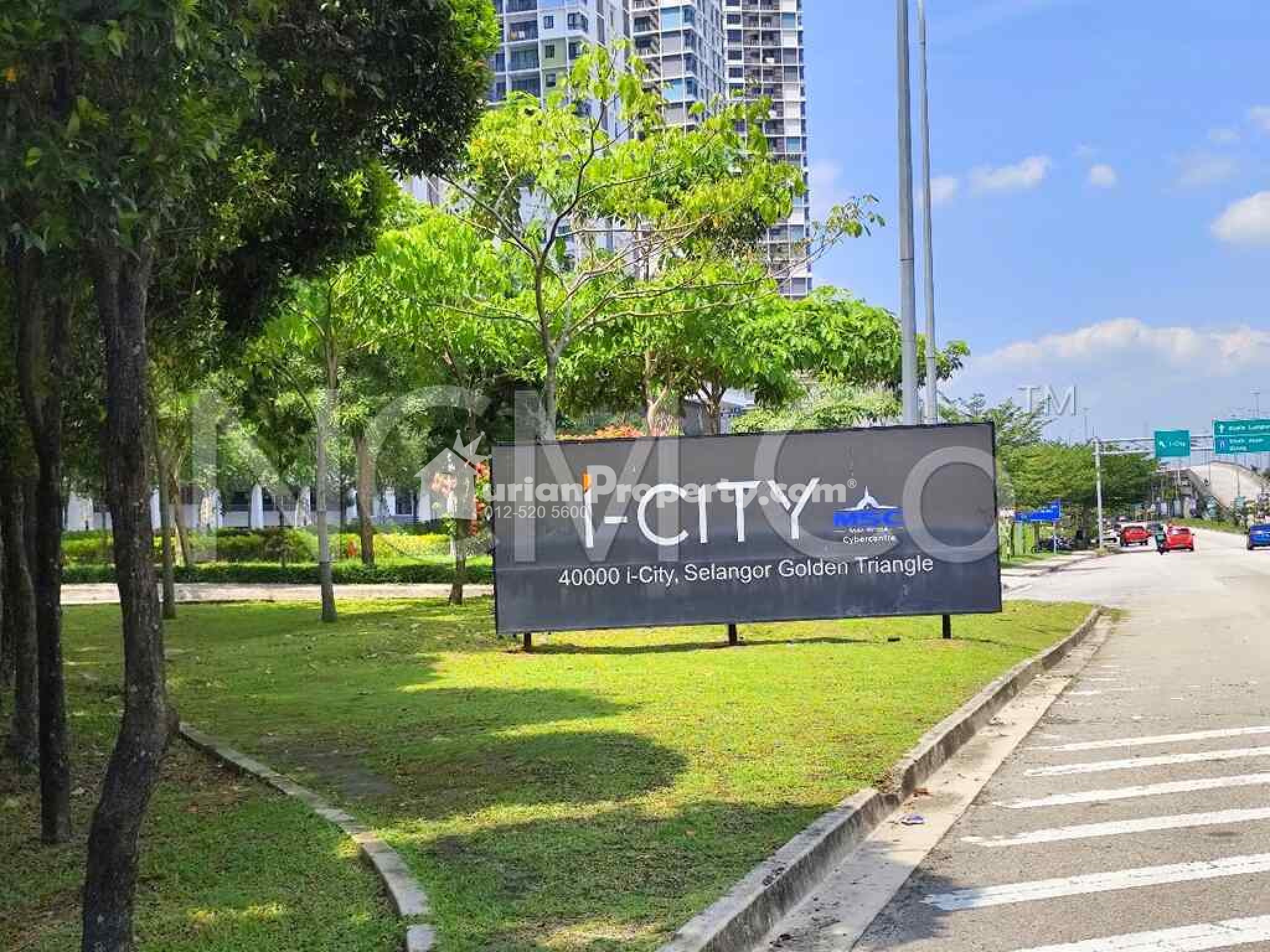 SOHO For Auction at i Soho