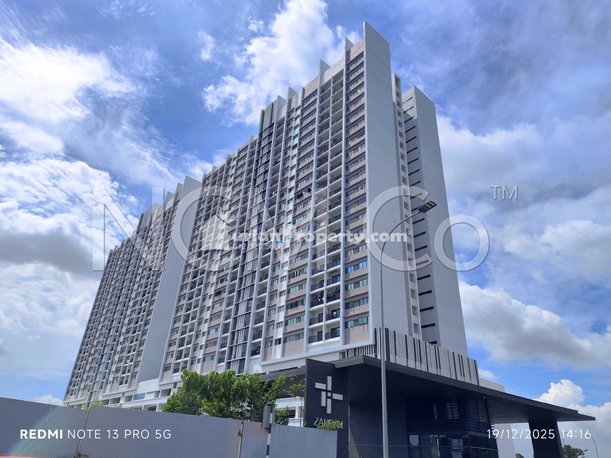 Apartment For Auction at Zahra Residensi