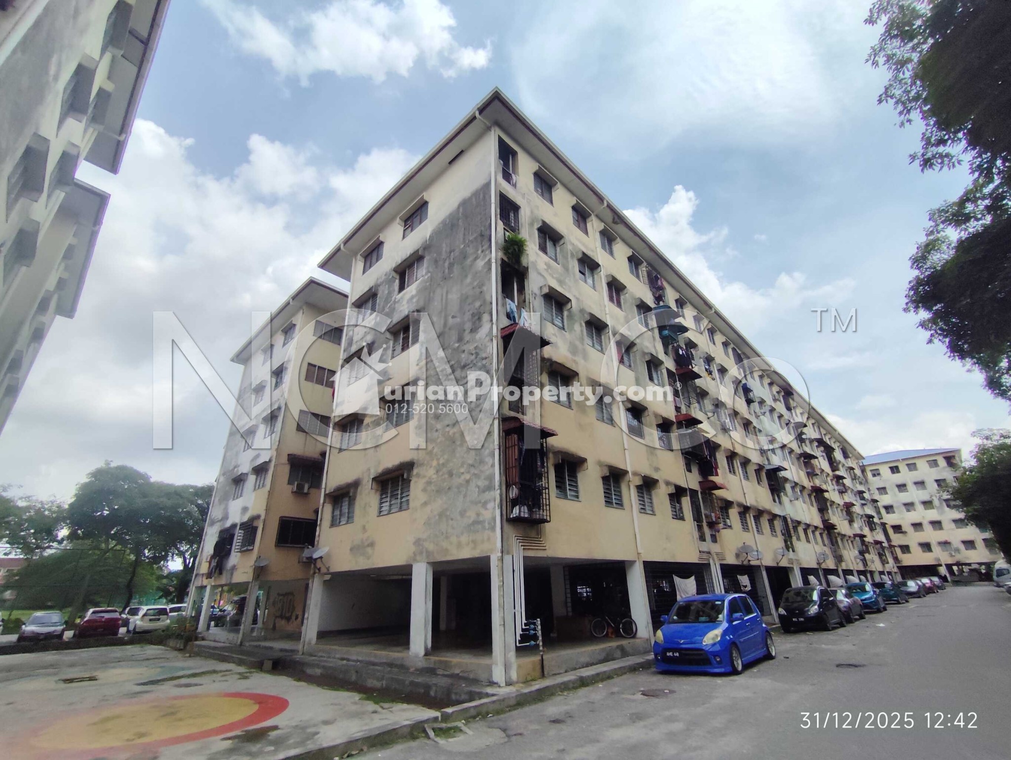 Apartment For Auction at Flat Subang Perdana