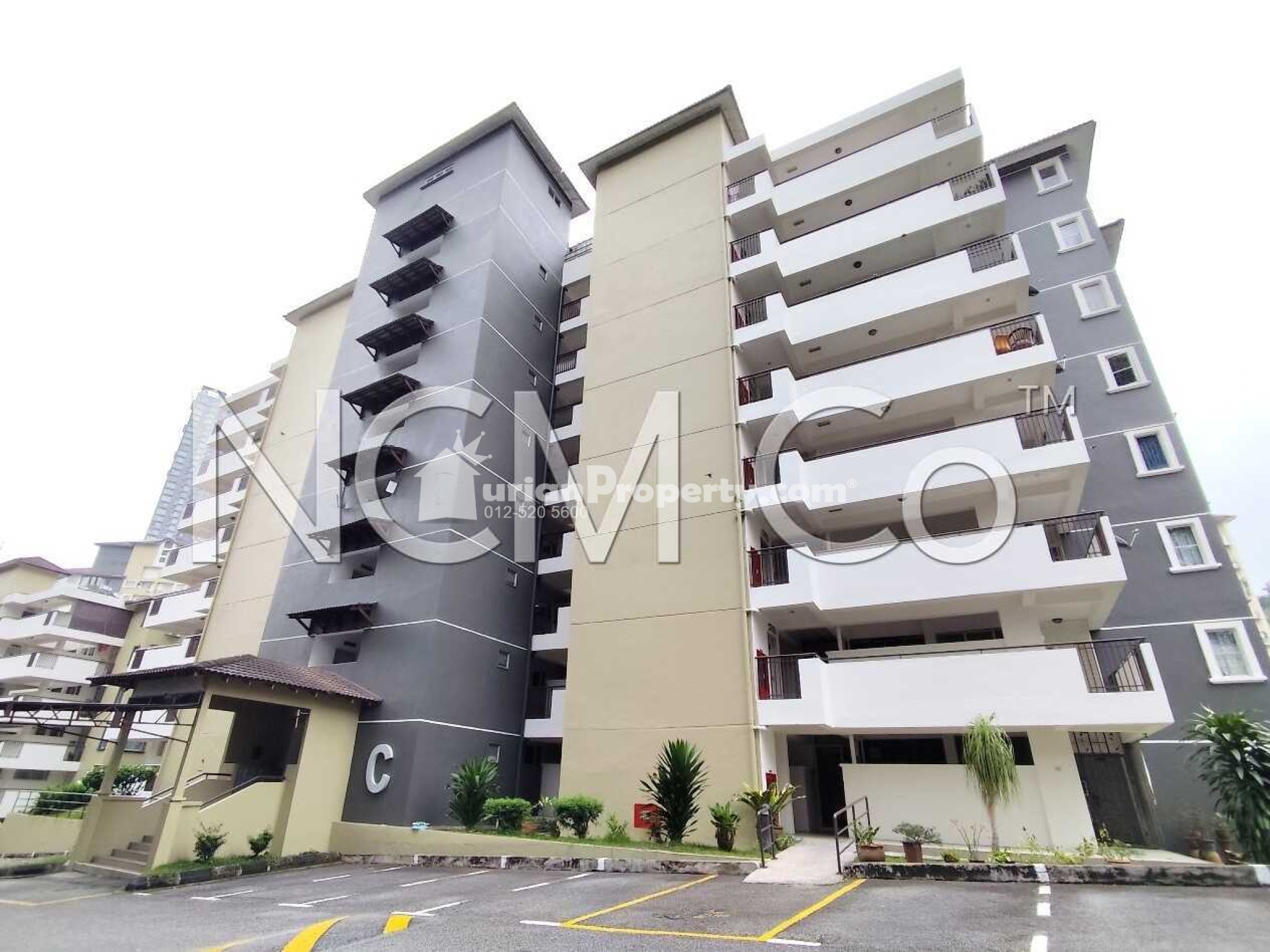 Condo For Auction at Paradesa Rustica