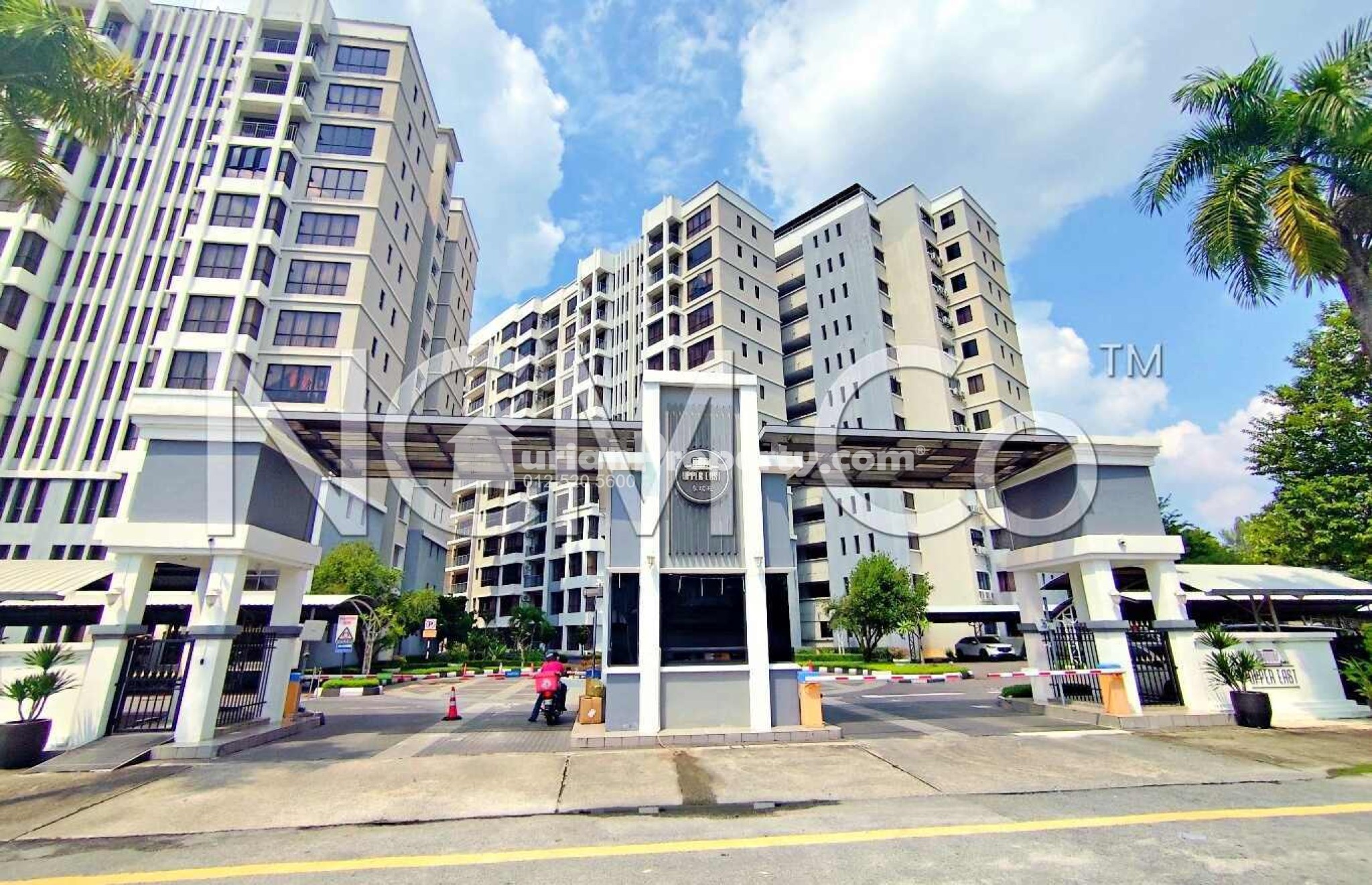 Condo For Auction at The Club