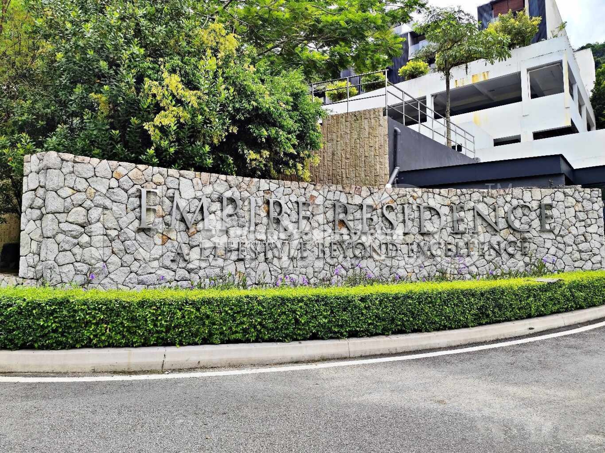 Terrace House For Auction at Empire Residence