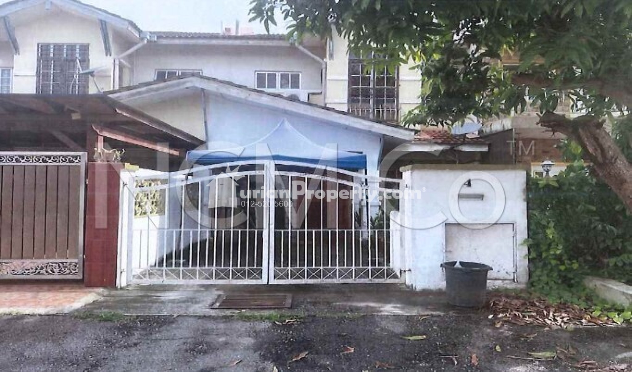 Terrace House For Auction at Section 3