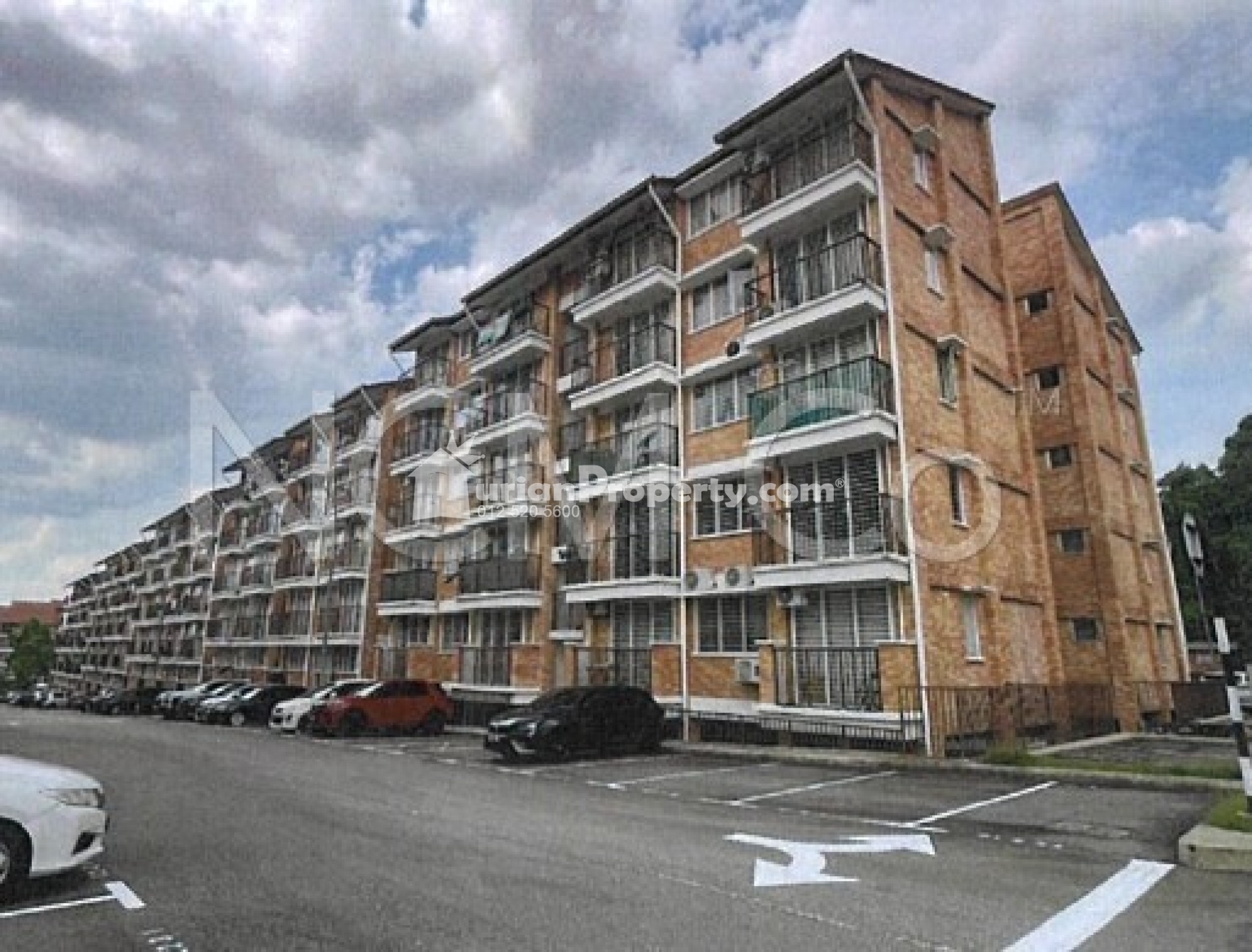 Apartment For Auction at Goodview Heights