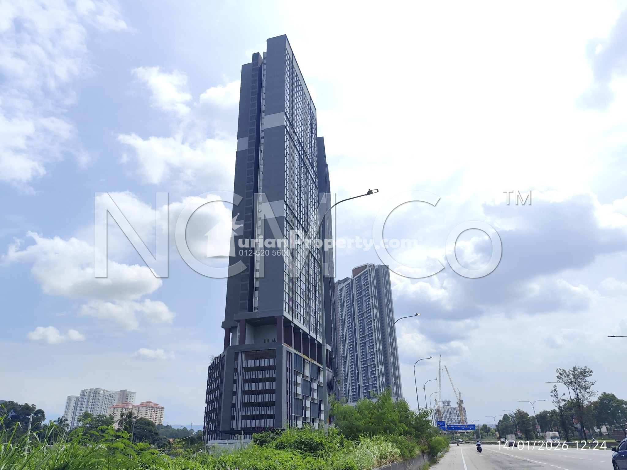 Apartment For Auction at Laman Sari