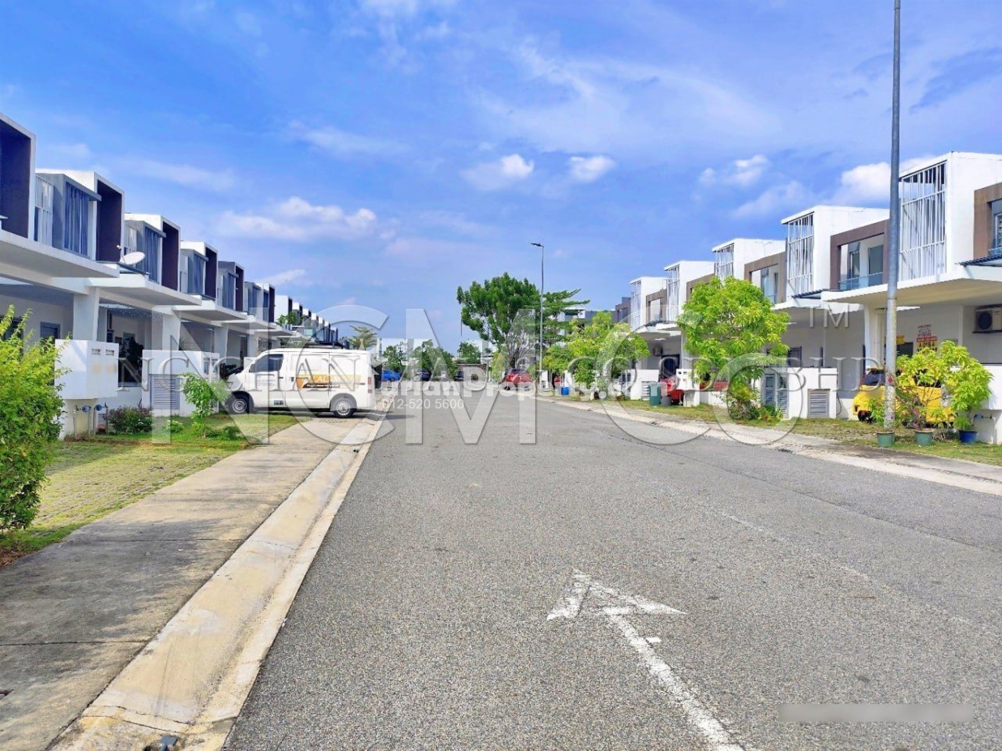 Terrace House For Auction at Casaview @ Cybersouth