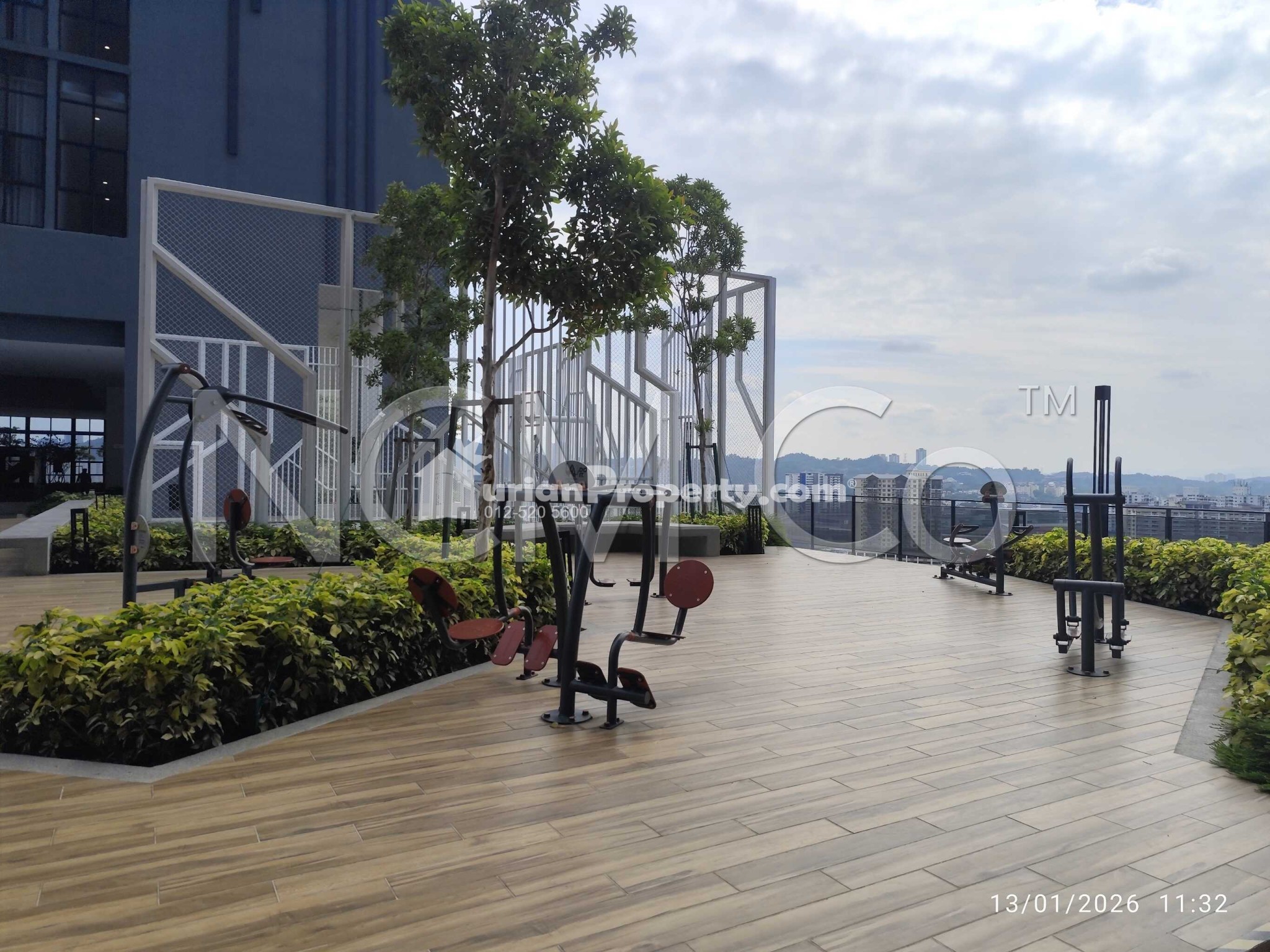 Serviced Residence For Auction at 8th & Stellar