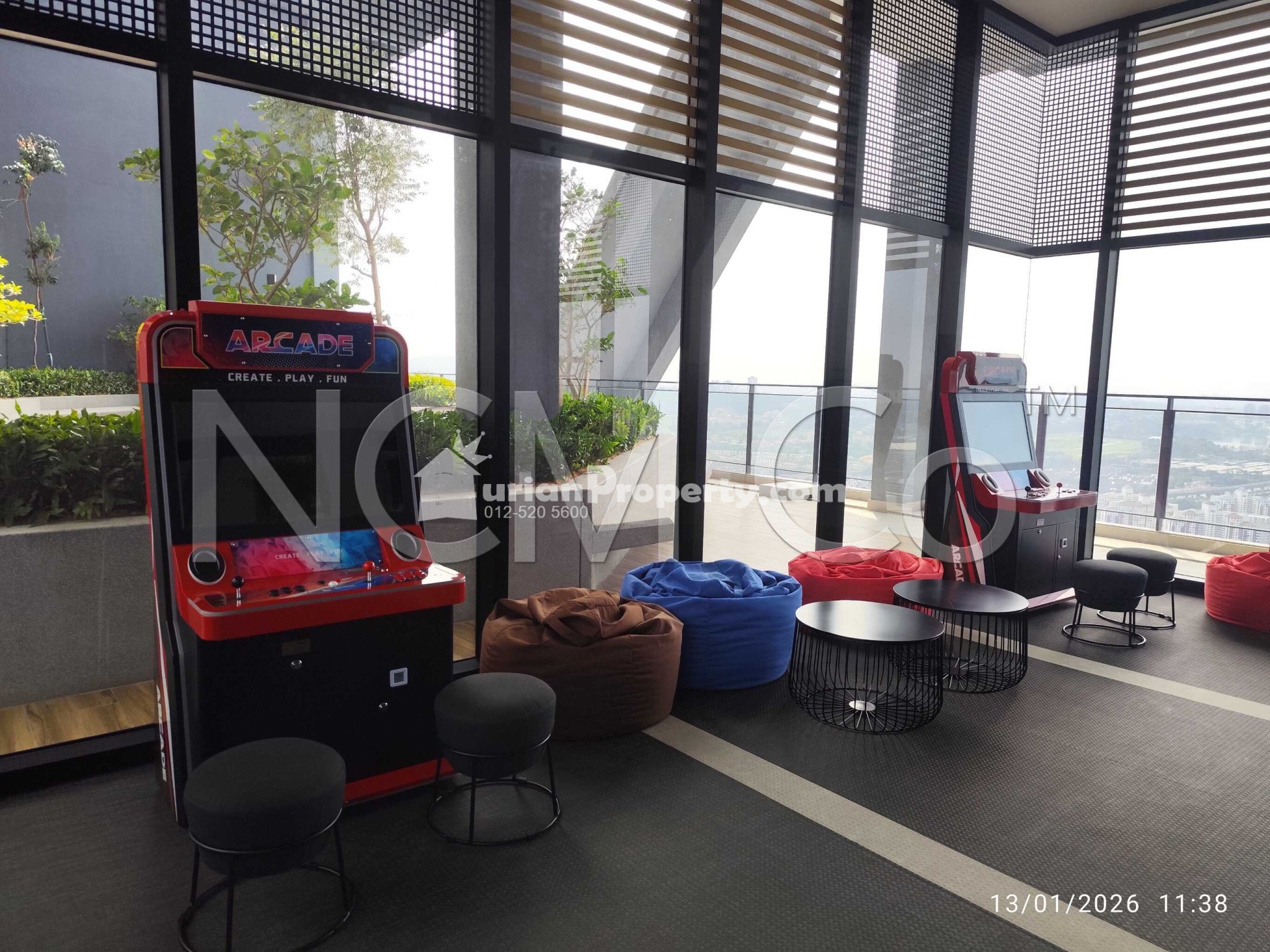 Serviced Residence For Auction at 8th & Stellar