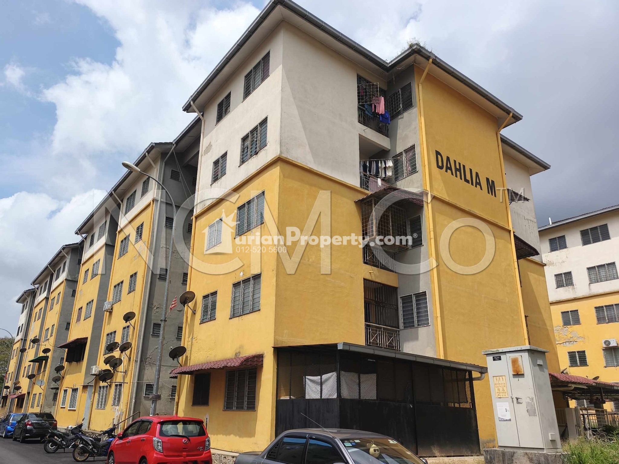 Apartment For Auction at Dahlia Apartment