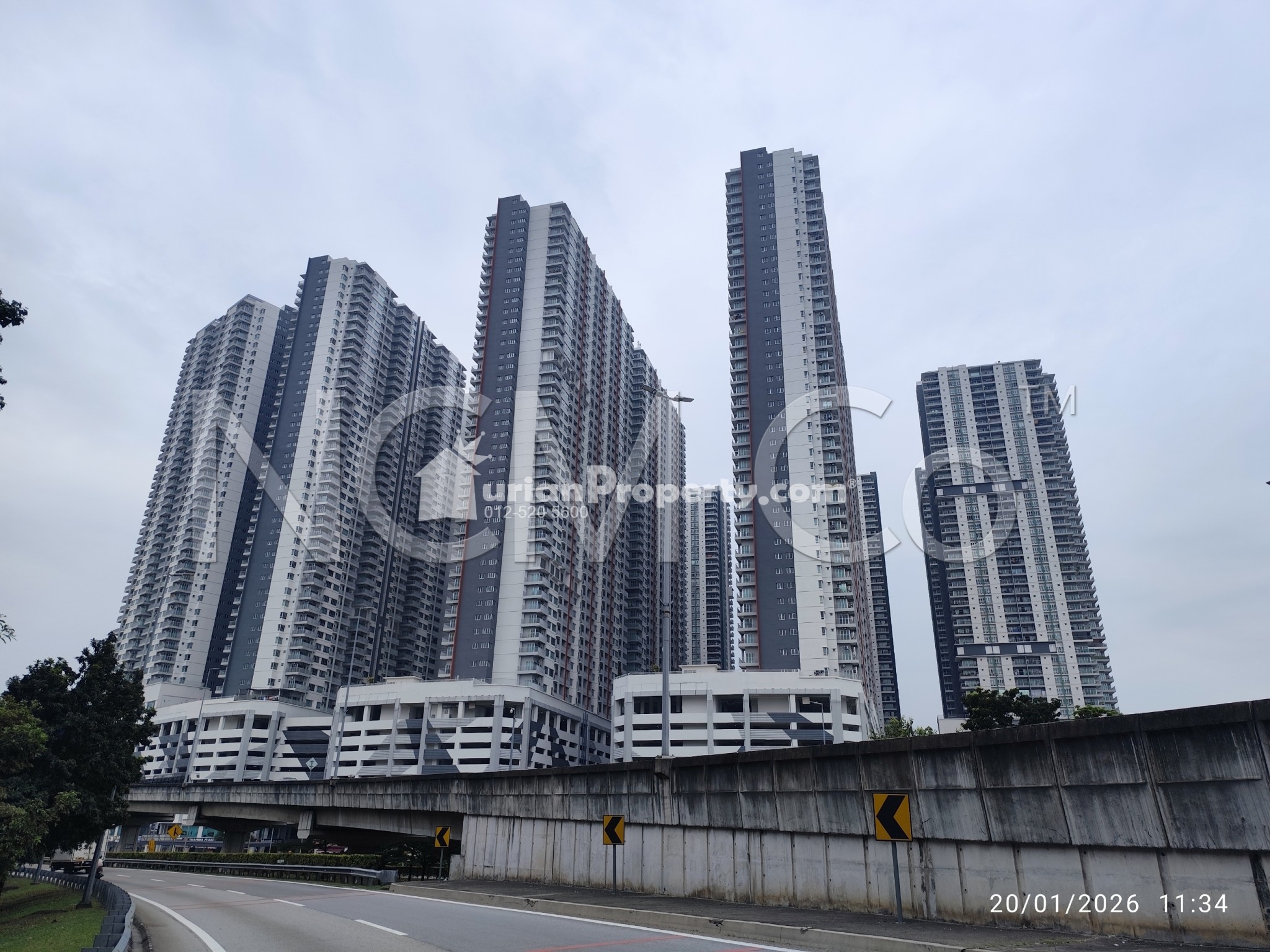 Serviced Residence For Auction at Razak City Residences